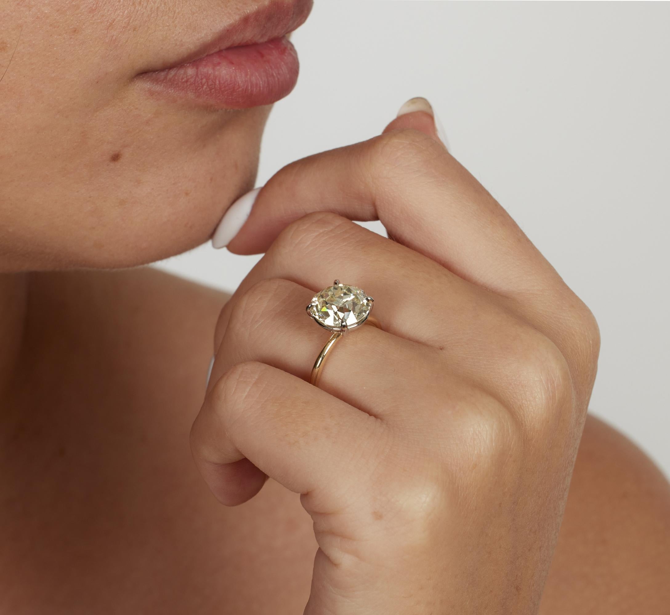 Bague de fiançailles solitaire en platine 18 carats avec diamants taille vieille mine de 4,57 carats certifiés GIA 2