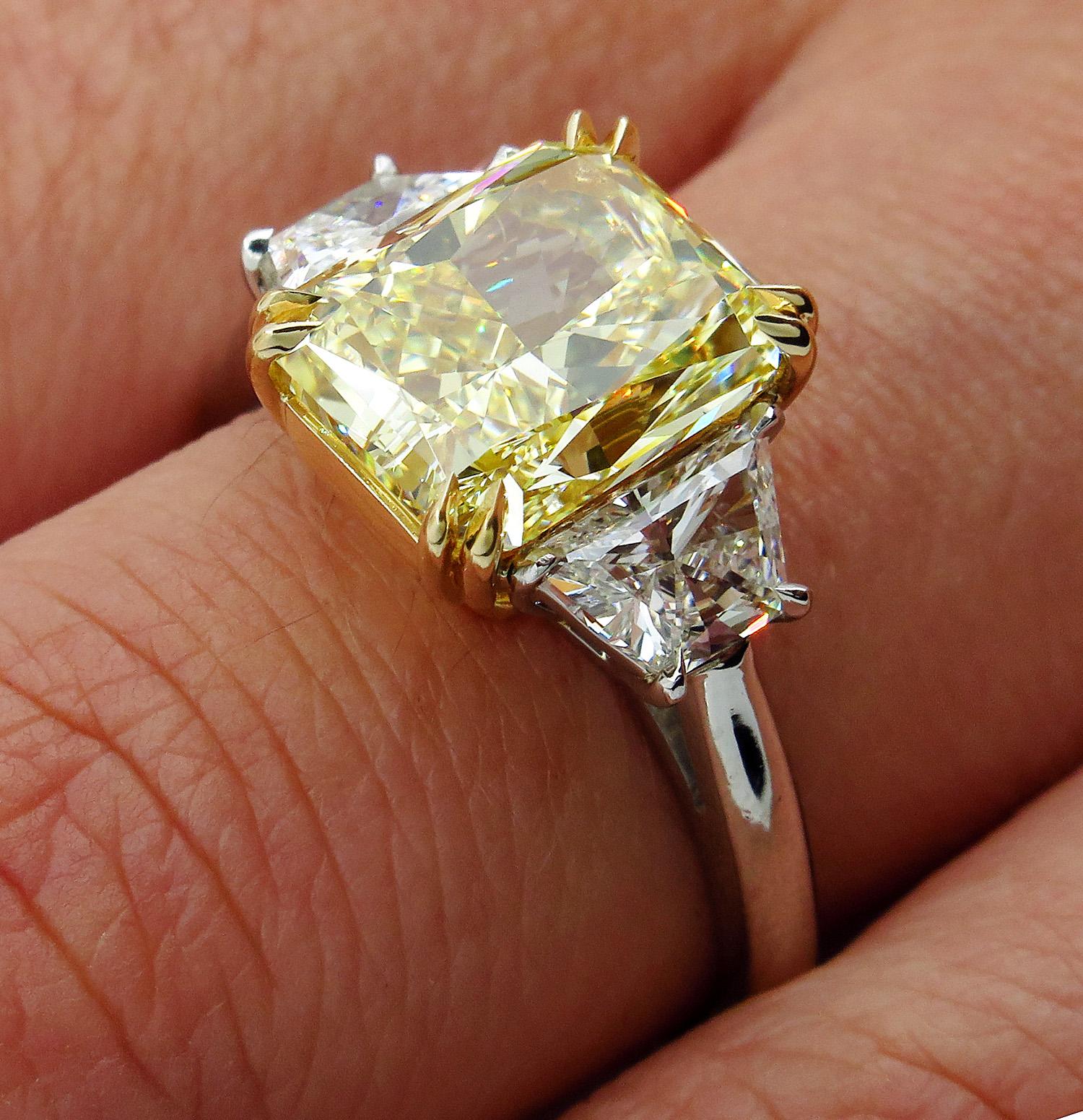 GIA 4.64 Carat Fancy Yellow Cushion Diamond Engagement Wedding Platinum Ring 9