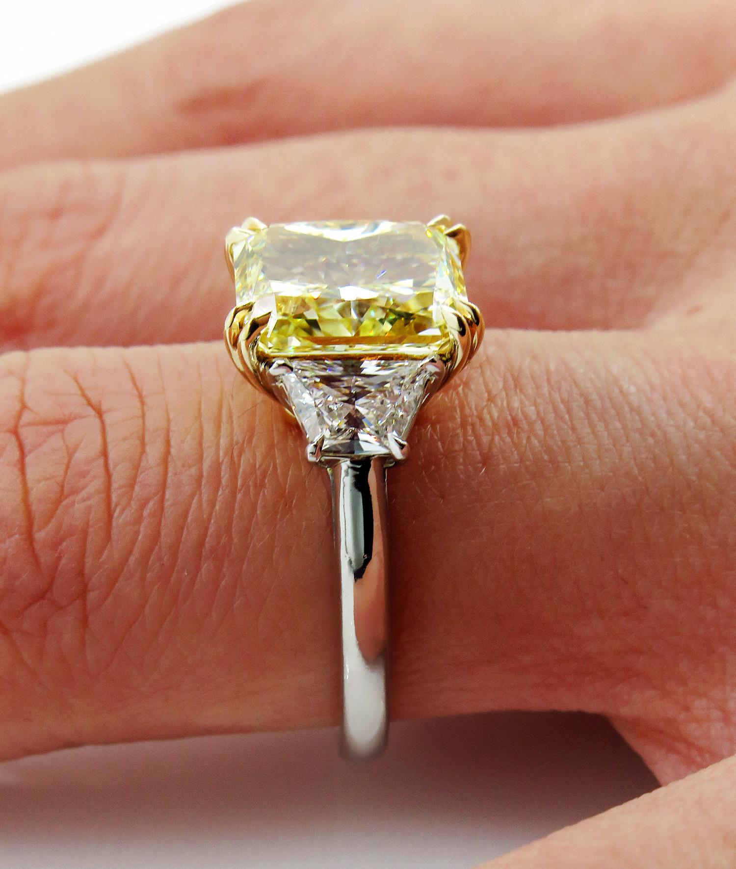 GIA 4.64 Carat Fancy Yellow Cushion Diamond Engagement Wedding Platinum Ring 10