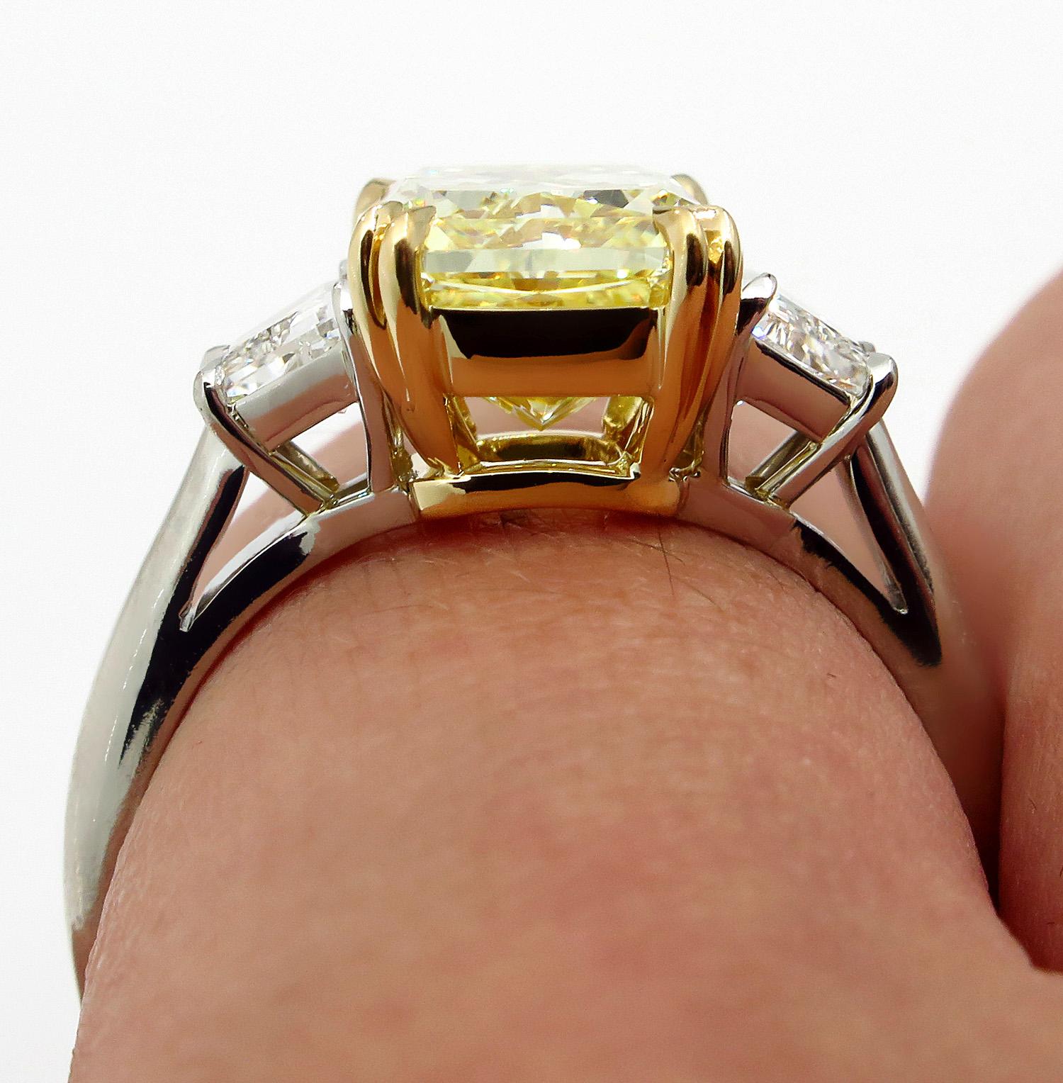 GIA 4.64 Carat Fancy Yellow Cushion Diamond Engagement Wedding Platinum Ring 11