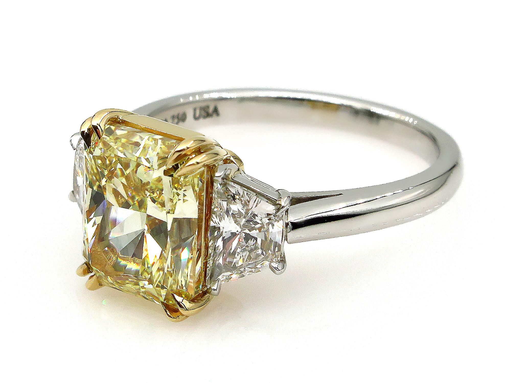 Cushion Cut GIA 4.64 Carat Fancy Yellow Cushion Diamond Engagement Wedding Platinum Ring