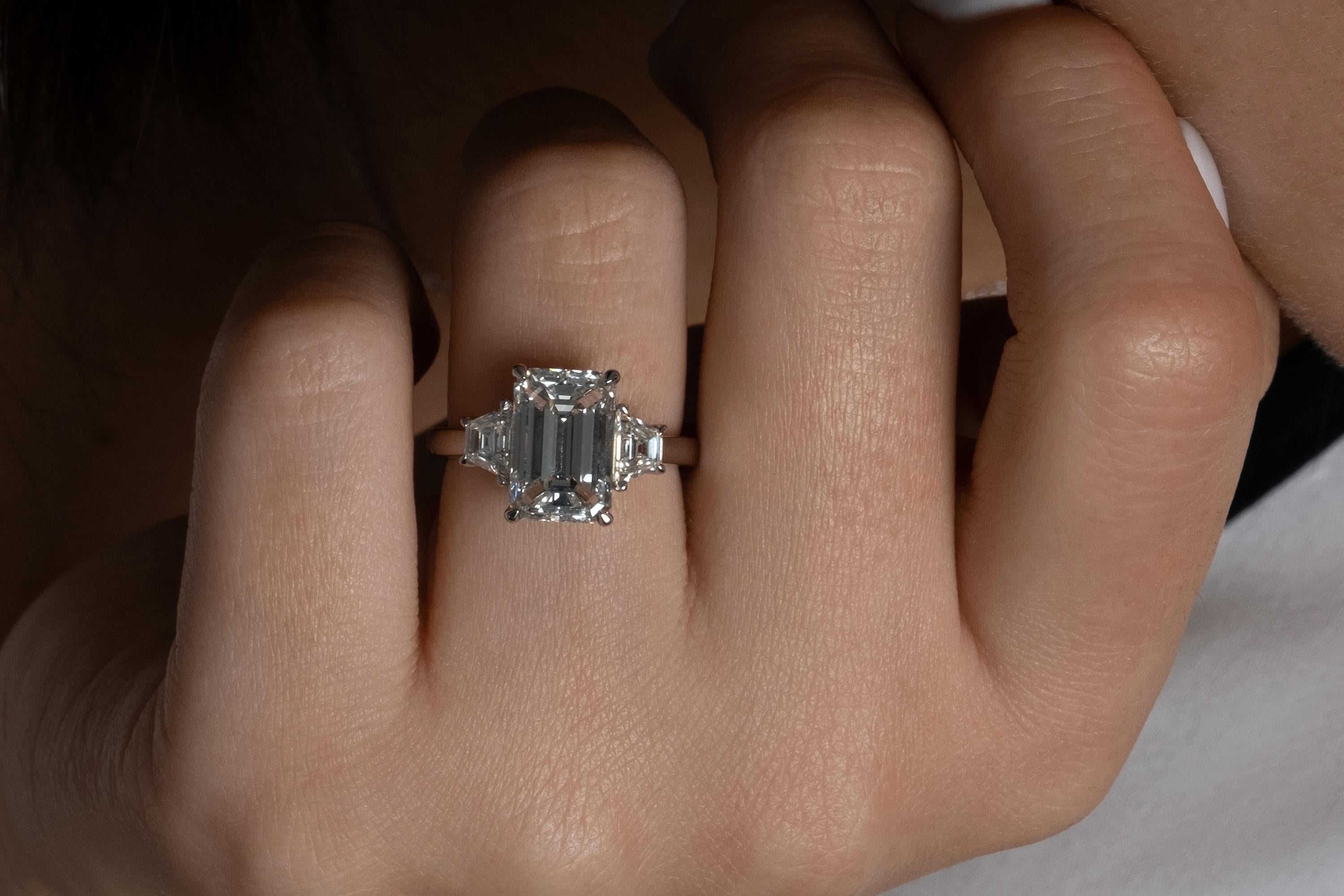 GIA 4.65ct Emerald Cut Trapezoids 3 Stone Diamond Engagement Platinum Ring 4