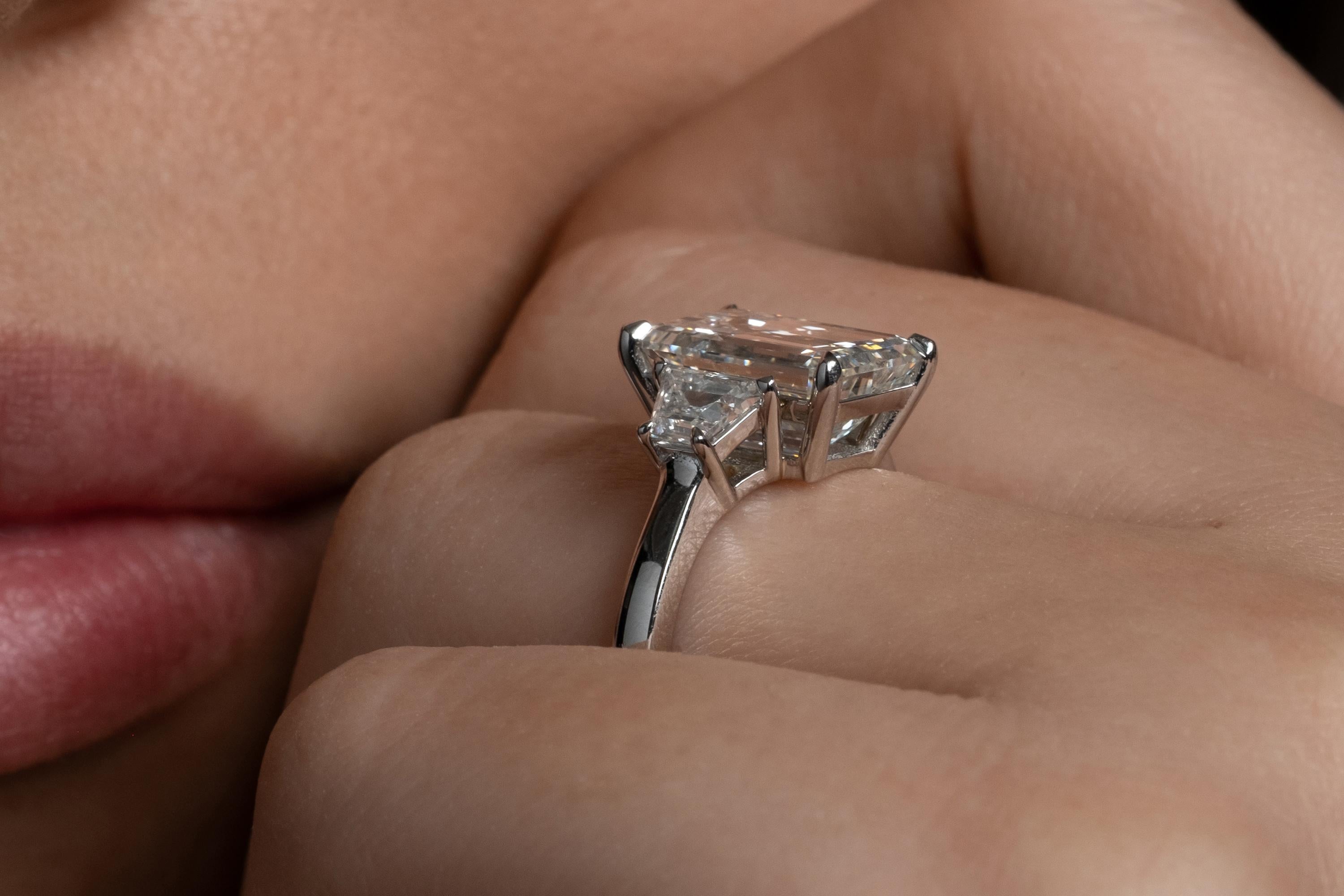 GIA 4.65ct Emerald Cut Trapezoids 3 Stone Diamond Engagement Platinum Ring 7