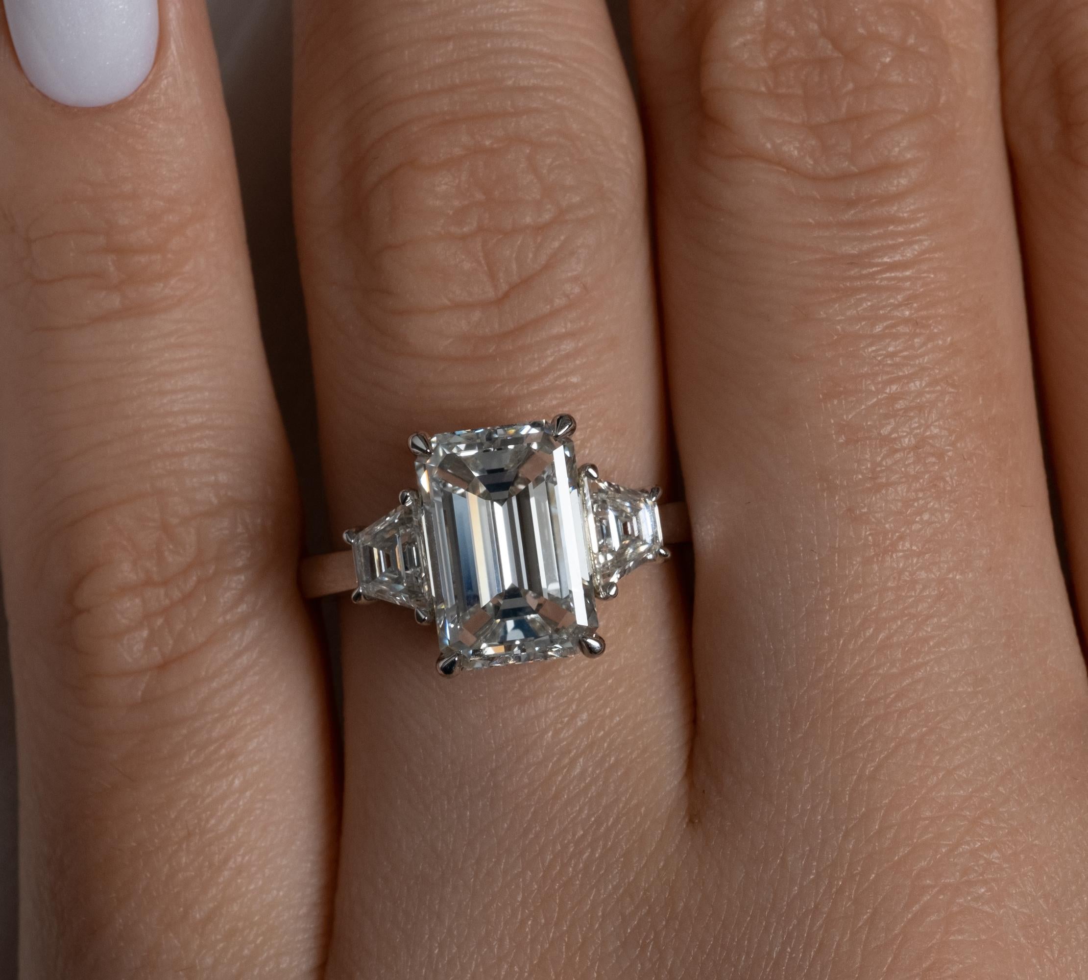 GIA 4.65ct Emerald Cut Trapezoids 3 Stone Diamond Engagement Platinum Ring 2