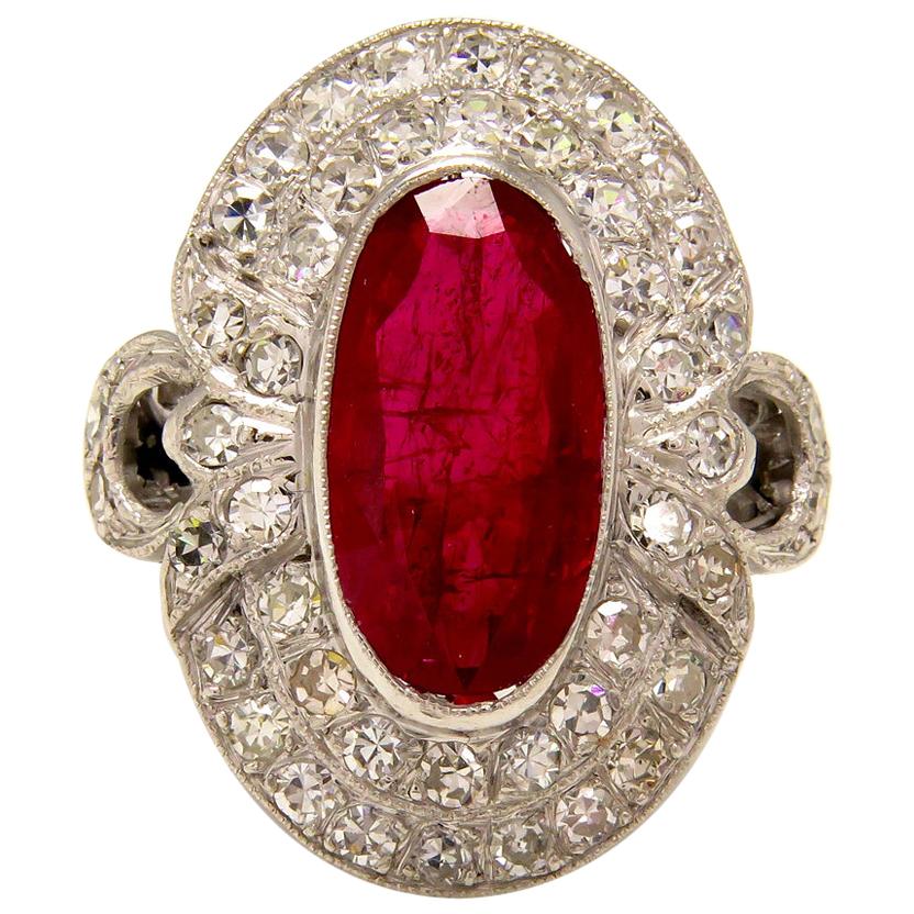 GIA 4.70 Carat Antique Vintage Ruby and Diamond Cluster Ring in 18 Karat Gold For Sale