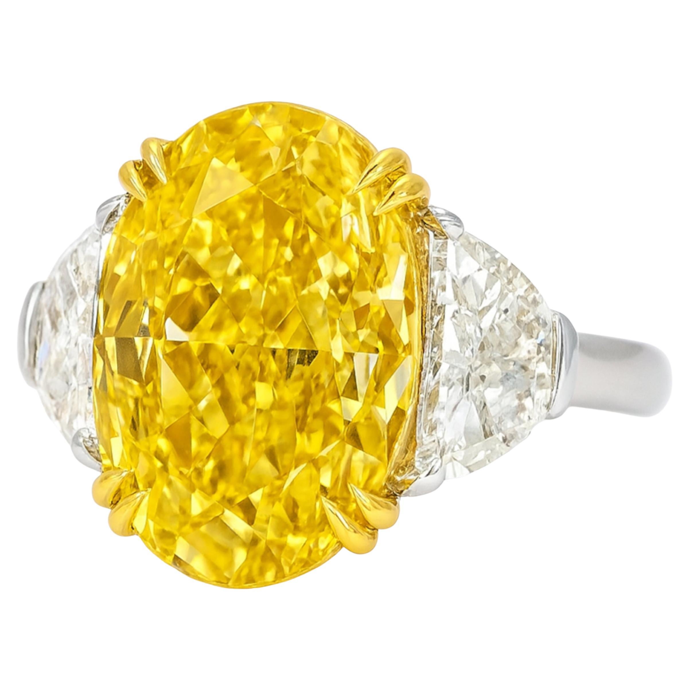 GIA 4.75-carat Fancy Vivid Yellow Diamond Ring