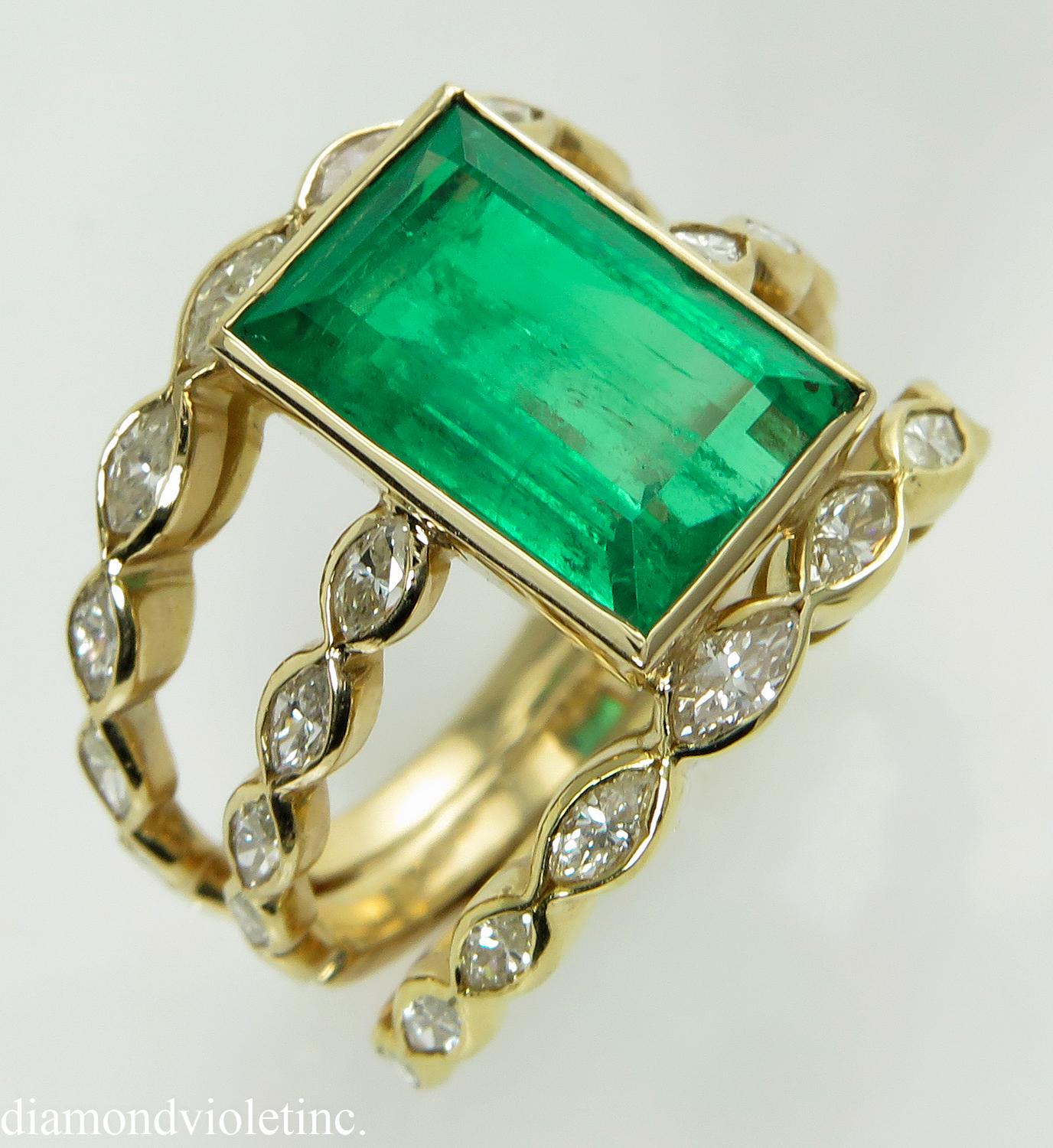 Gorgeous Timeless Estate Vintage 18k Yellow Gold (tested) Green Emerald and Diamond Engagement Ring. The Center Stone is GIA Certified 3.50ct Natural COLOMBIAN Step cut Green Emerald. Mesmerizing Transparent Medium Green! The measurements of the