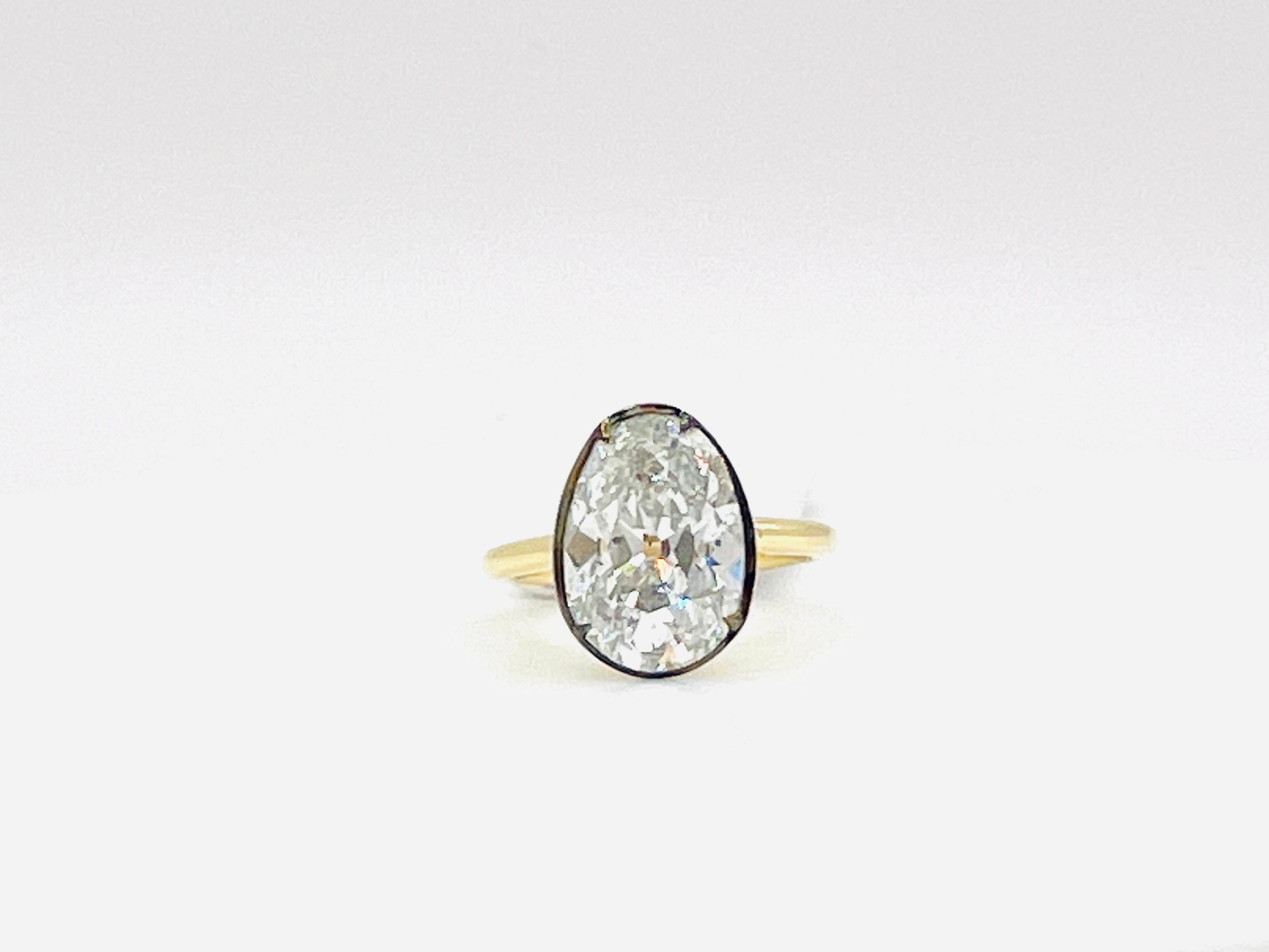 GIA 5 Carat Oval Diamond Solitaire Ring in Black Rhodium & 18K Yellow Gold 3
