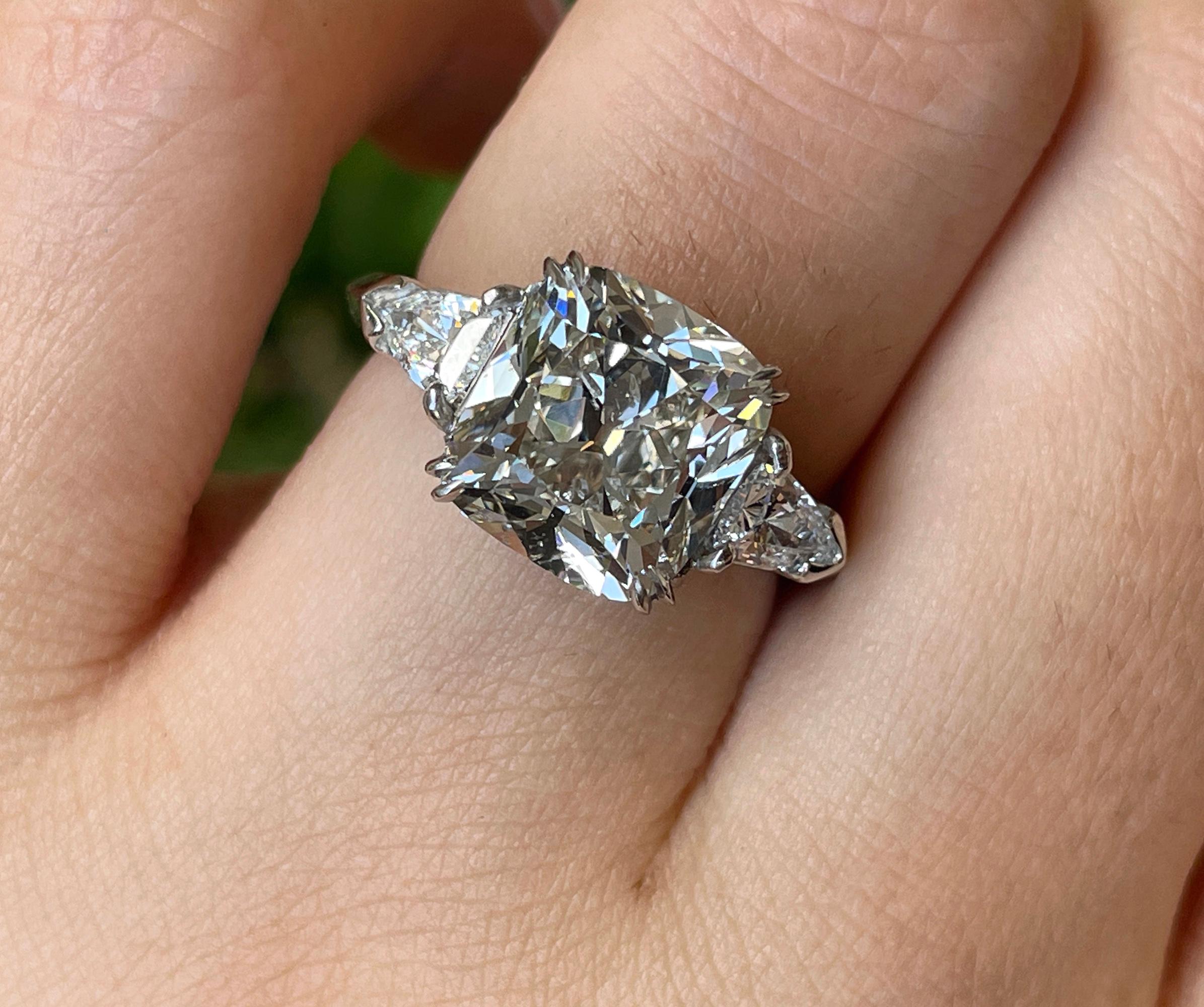 GIA 5.01ct Cushion Diamond Engagement 3 Stone Platinum Engagement Ring For Sale 8