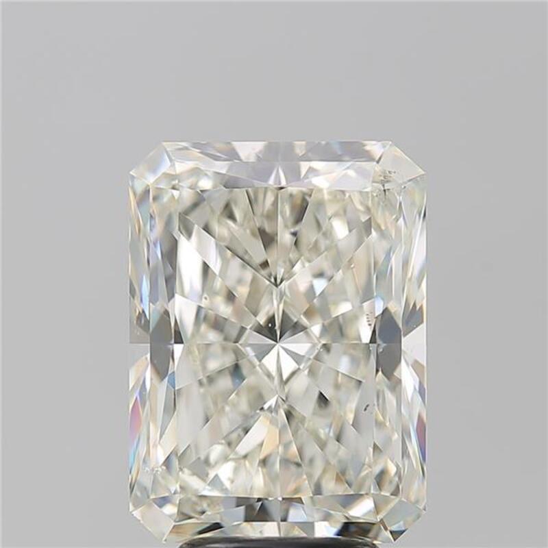Elegant gestaltet, besticht dieser atemberaubende Diamantring durch seine bemerkenswerten Eigenschaften. Das Herzstück dieses Schmuckstücks ist ein atemberaubend strahlender K SI1 5.01 Diamant, der sicher in einer erhöhten Zackenfassung gehalten