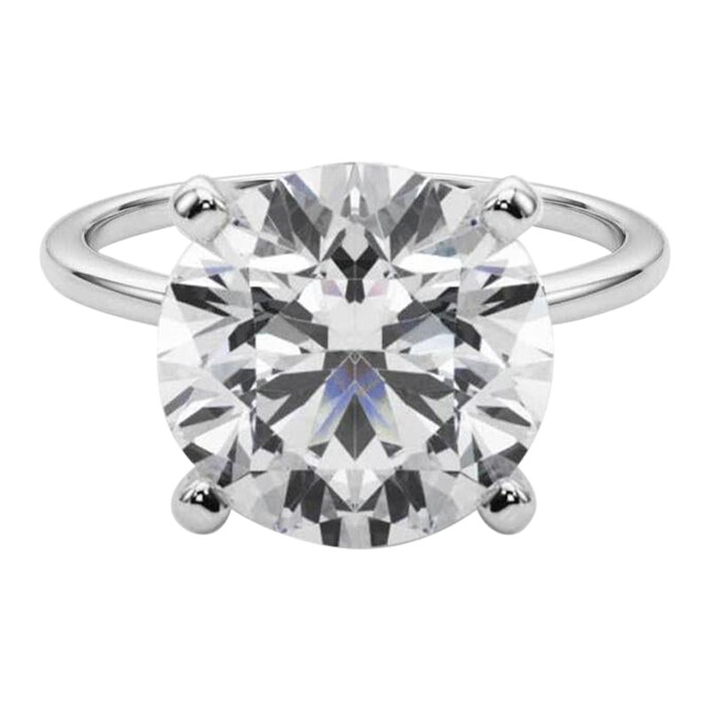 GIA 5,01ct Anello con diamante rotondo a fascia sottile con solitario incastonato in oro bianco 18 carati