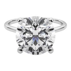 GIA 5,01ct Anello con diamante rotondo a fascia sottile con solitario incastonato in oro bianco 18 carati