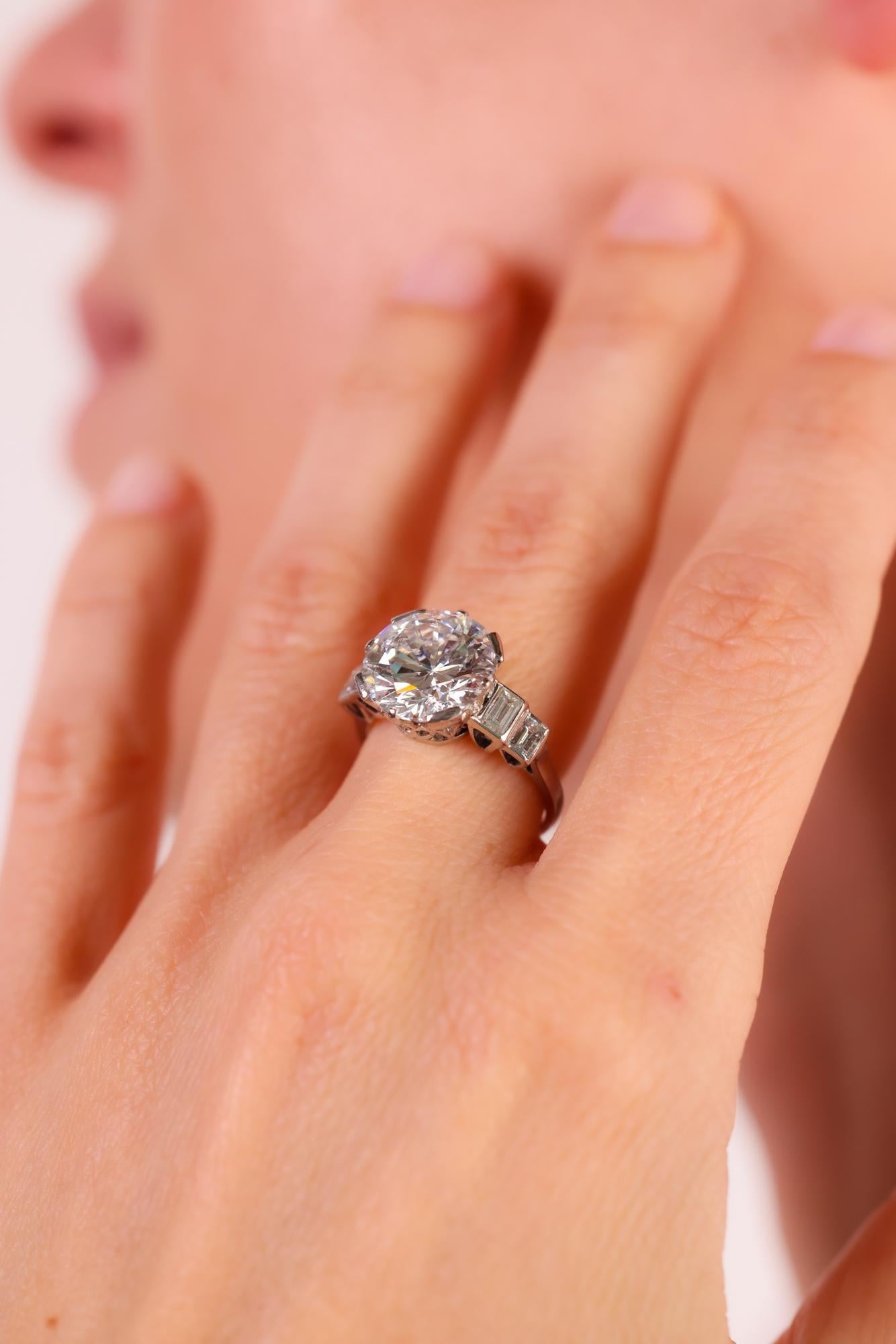 Brilliant Cut GIA 5.02 carat round brilliant cut diamond platinum engagement ring