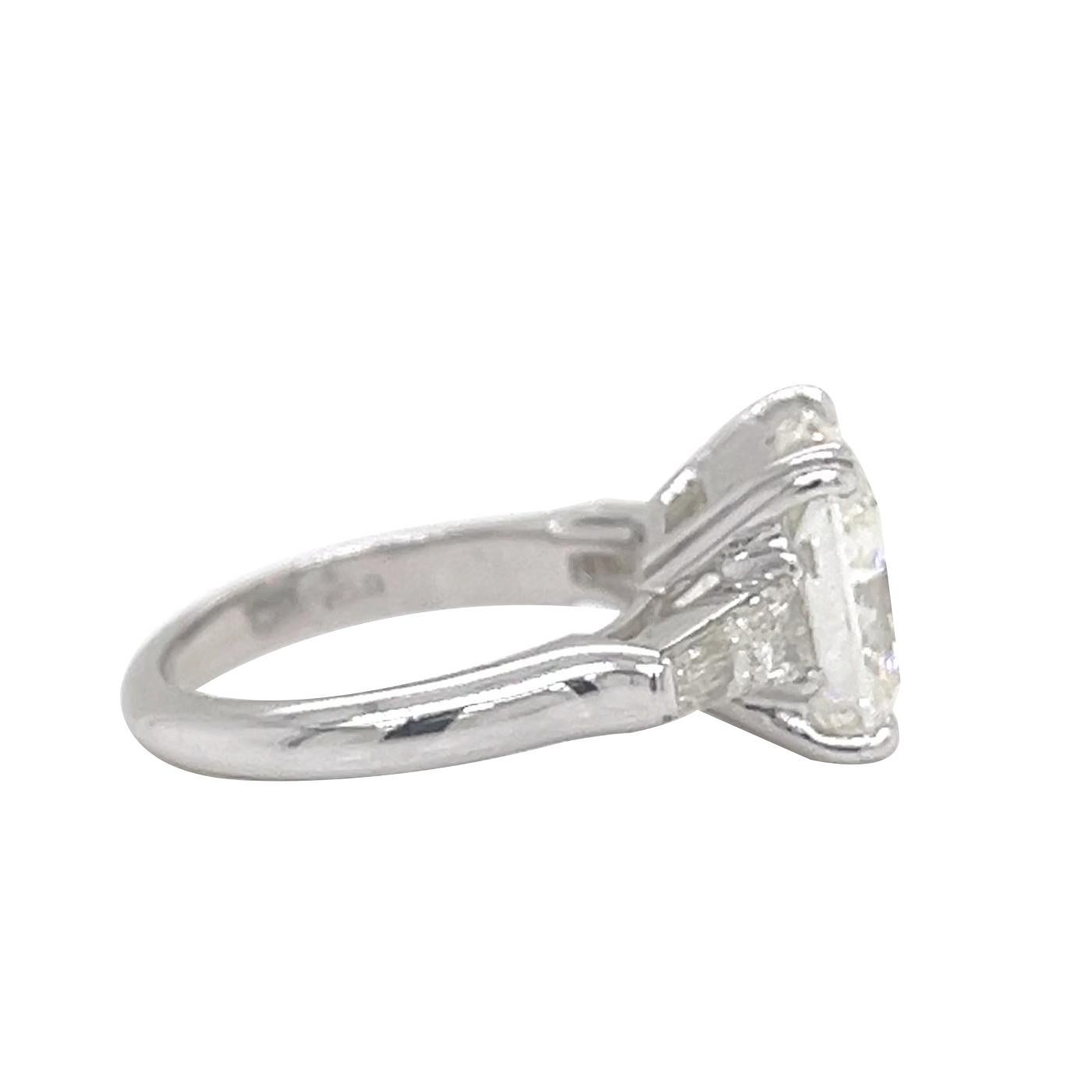 GIA 5.02ct Natural Cushion Cut Diamond Engagement Ring with Tapered Baguettes For Sale 4