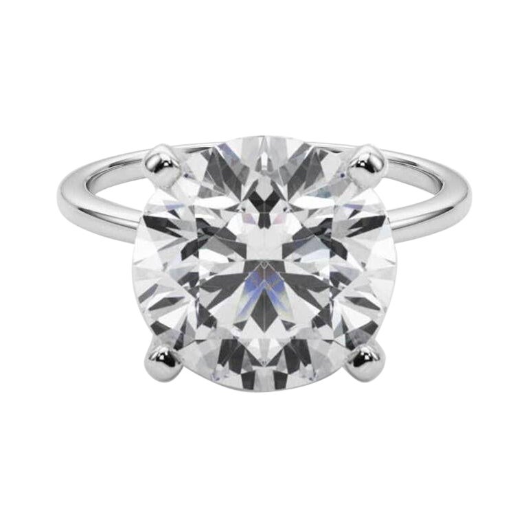 GIA 5,02ct Anello con diamante rotondo a fascia sottile con solitario incastonato in oro bianco 18 carati in vendita