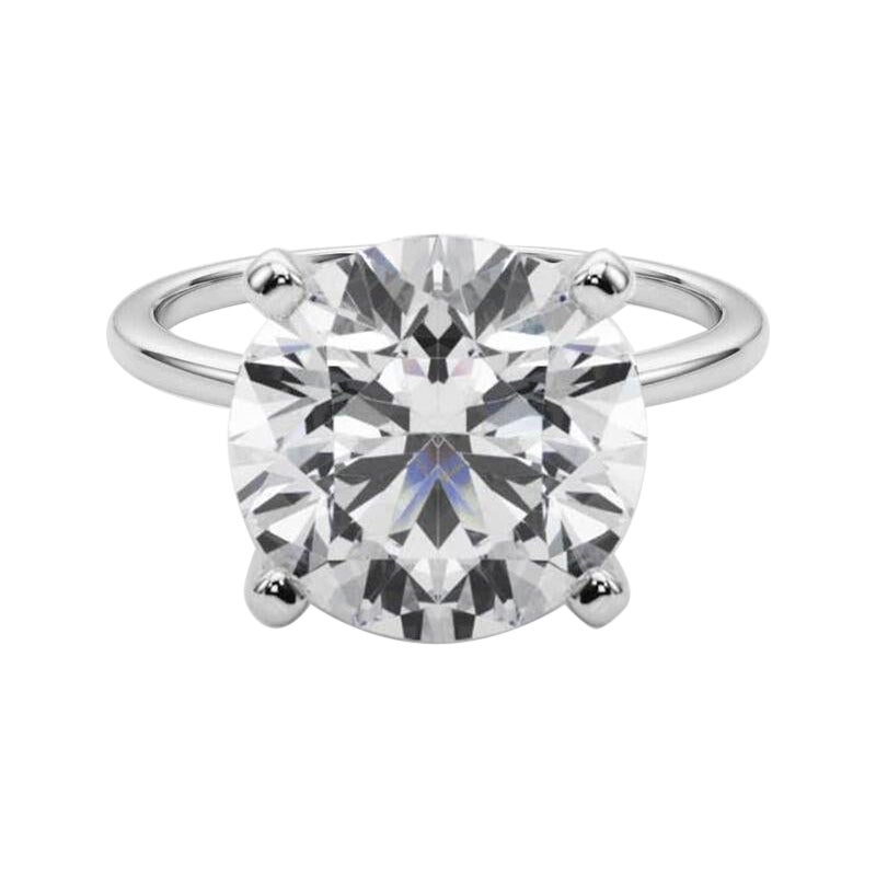 GIA 5,02ct Anello con diamante rotondo a fascia sottile con solitario incastonato in oro bianco 18 carati