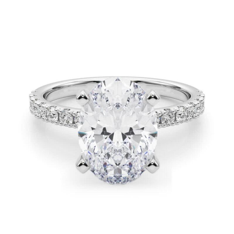 GIA 5,03ct Solitario ovale con mezza eternità in oro bianco 18 carati