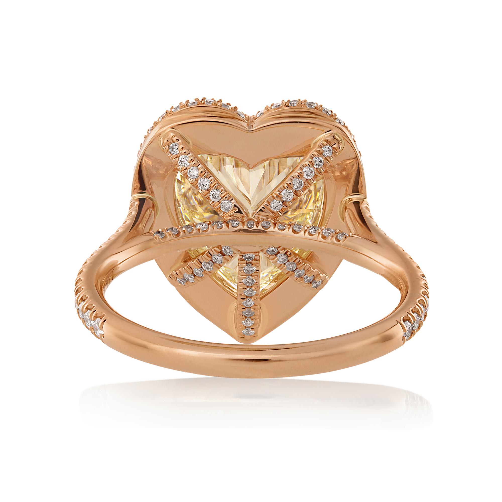 Romantic GIA  5.06ct Estate Vintage Heart Diamond Engagement Wedding  Rose Gold Ring For Sale