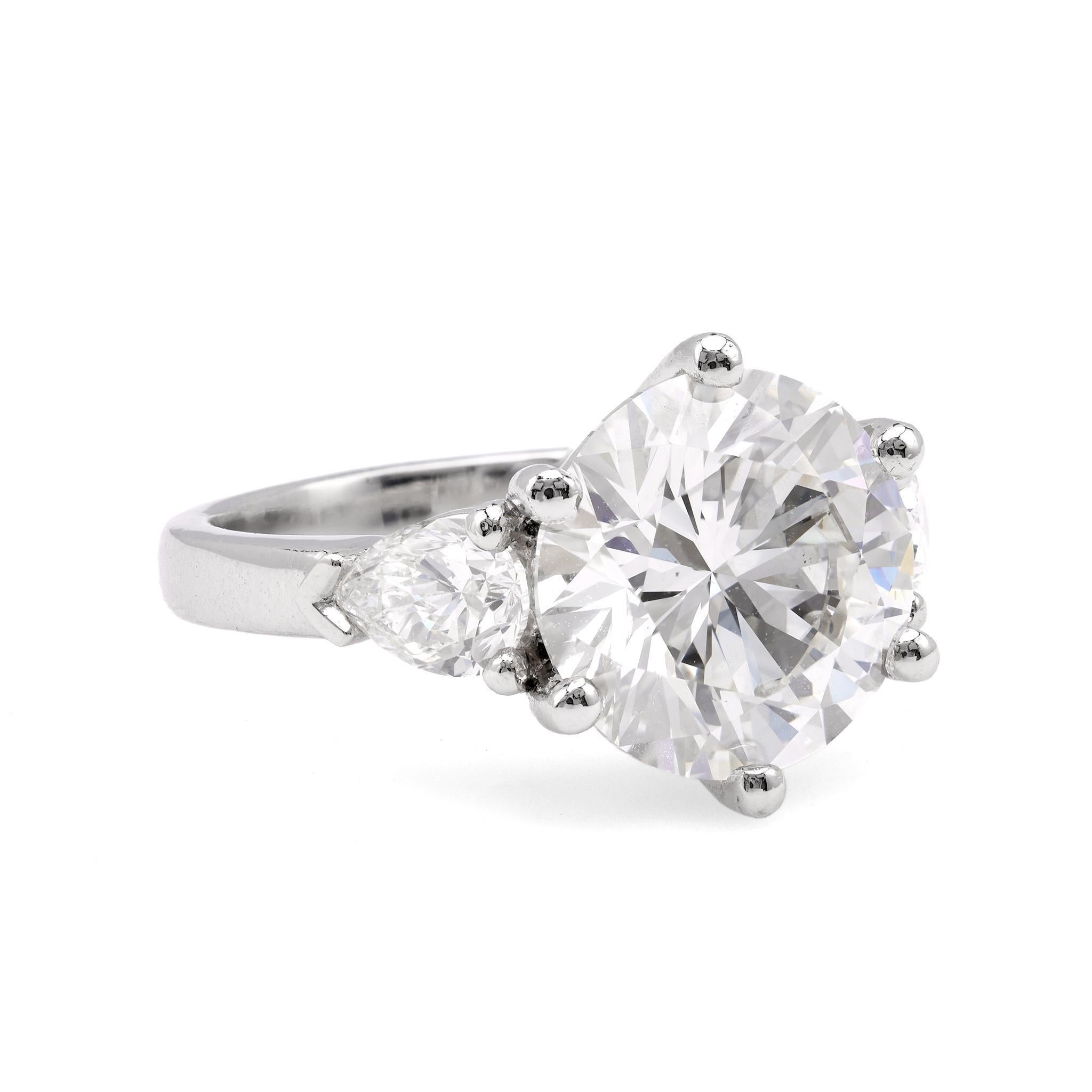 GIA Anillo de platino con diamante redondo talla brillante de 5.07 quilates Corte brillante