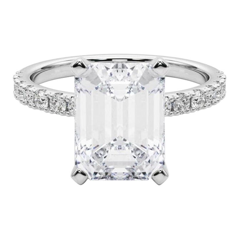 GIA 5,07ct Smaragd Solitär mit halber Ewigkeit 18K Weißgold Diamantring
