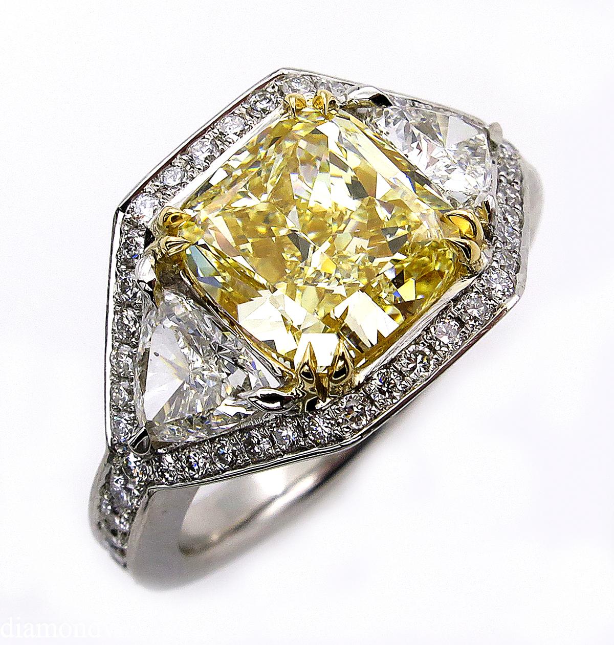 Gorgeous Estate Vintage Diamond Ring with 3.40ct CUSHION Brilliant Center Diamond GIA Certified NATURAL FANCY Light YELLOW Color, VS1 clarity (VERY clear). Beautiful Color, super Brilliant, appears FANCY Yellow, EVEN color distribution! The