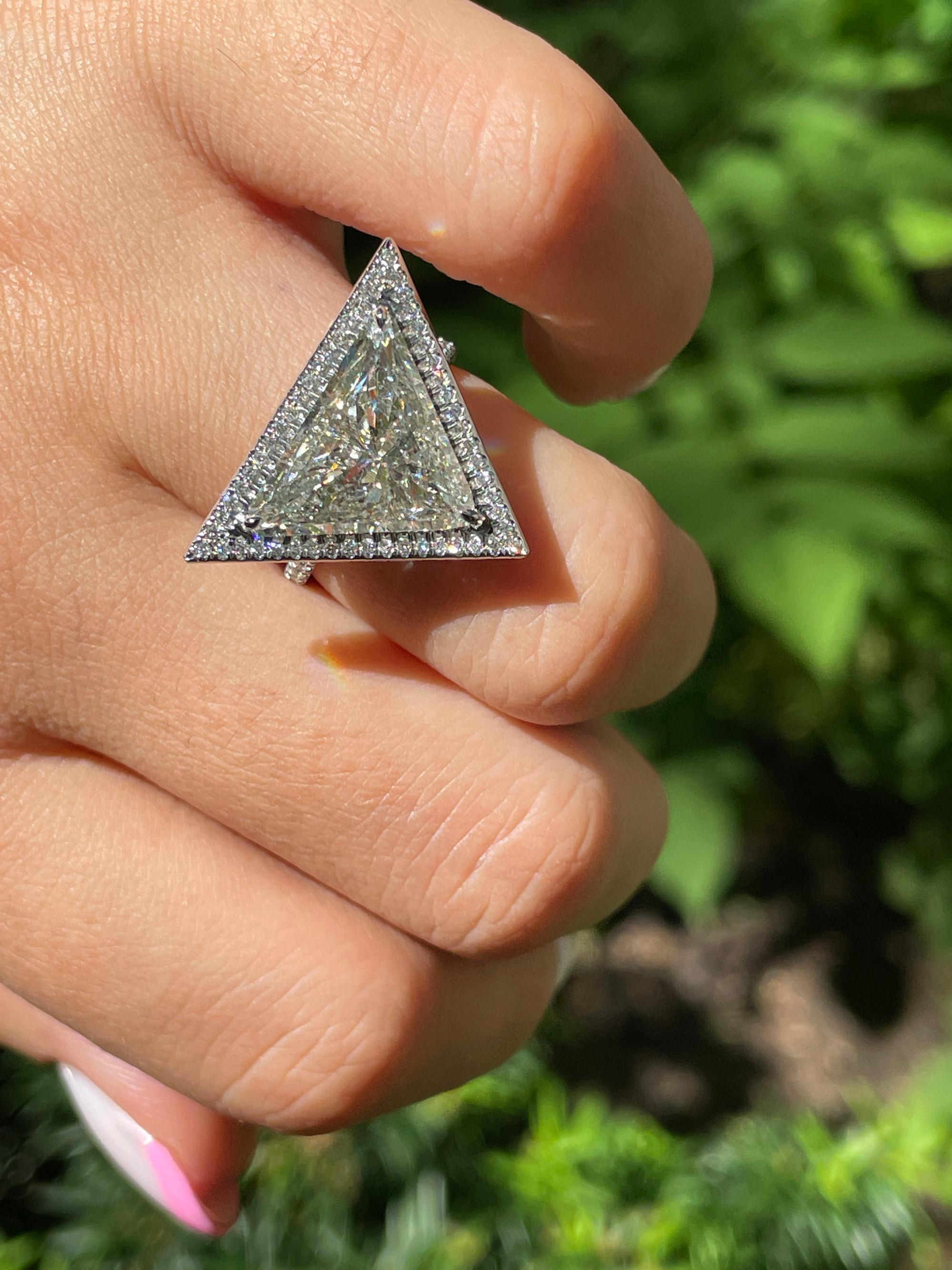 GIA 5.24ctw Trillion Diamond Engagement Halo Pave Platinum Ring For Sale 4