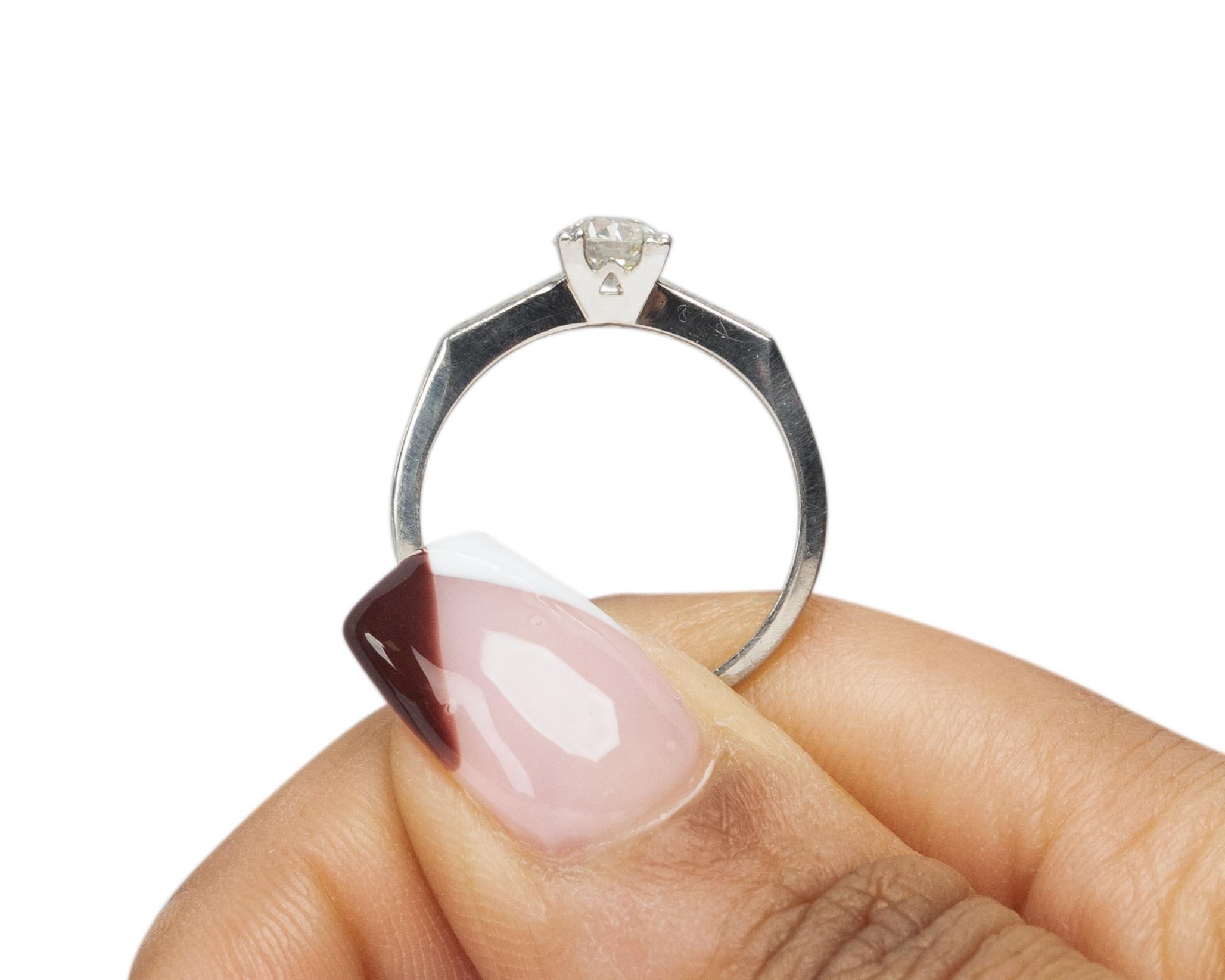 GIA .54 Carat Art Deco Diamond Platinum Engagement Ring For Sale 3
