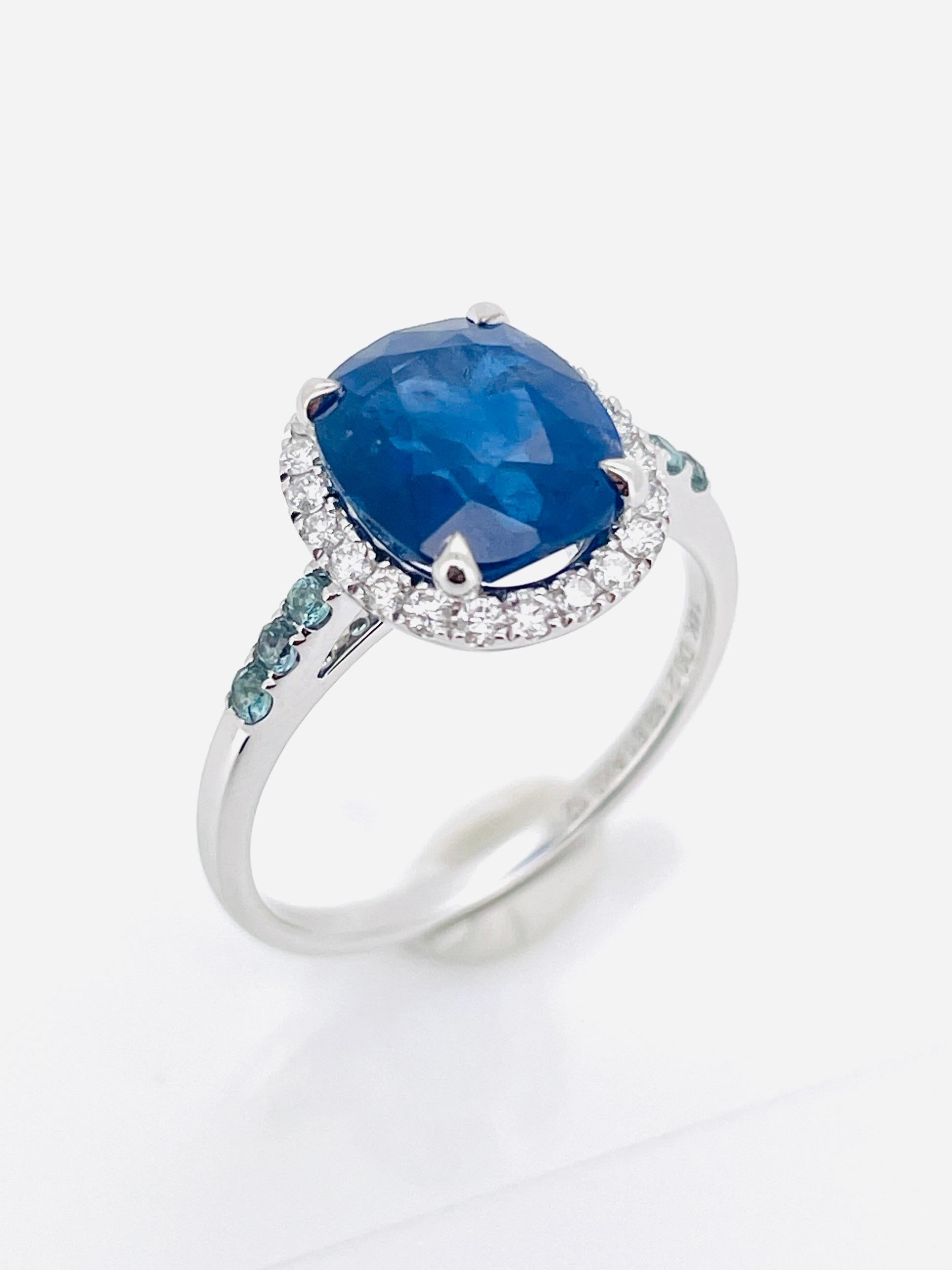GIA 5.47ct Sin Aceite Esmeralda Rara Rusia Origen Platino Oro 7.81 Gramo Corte brillante en venta