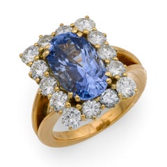 GIA Anello cocktail con zaffiro di Ceylon e diamante in oro giallo 18 carati da 5,51 carati