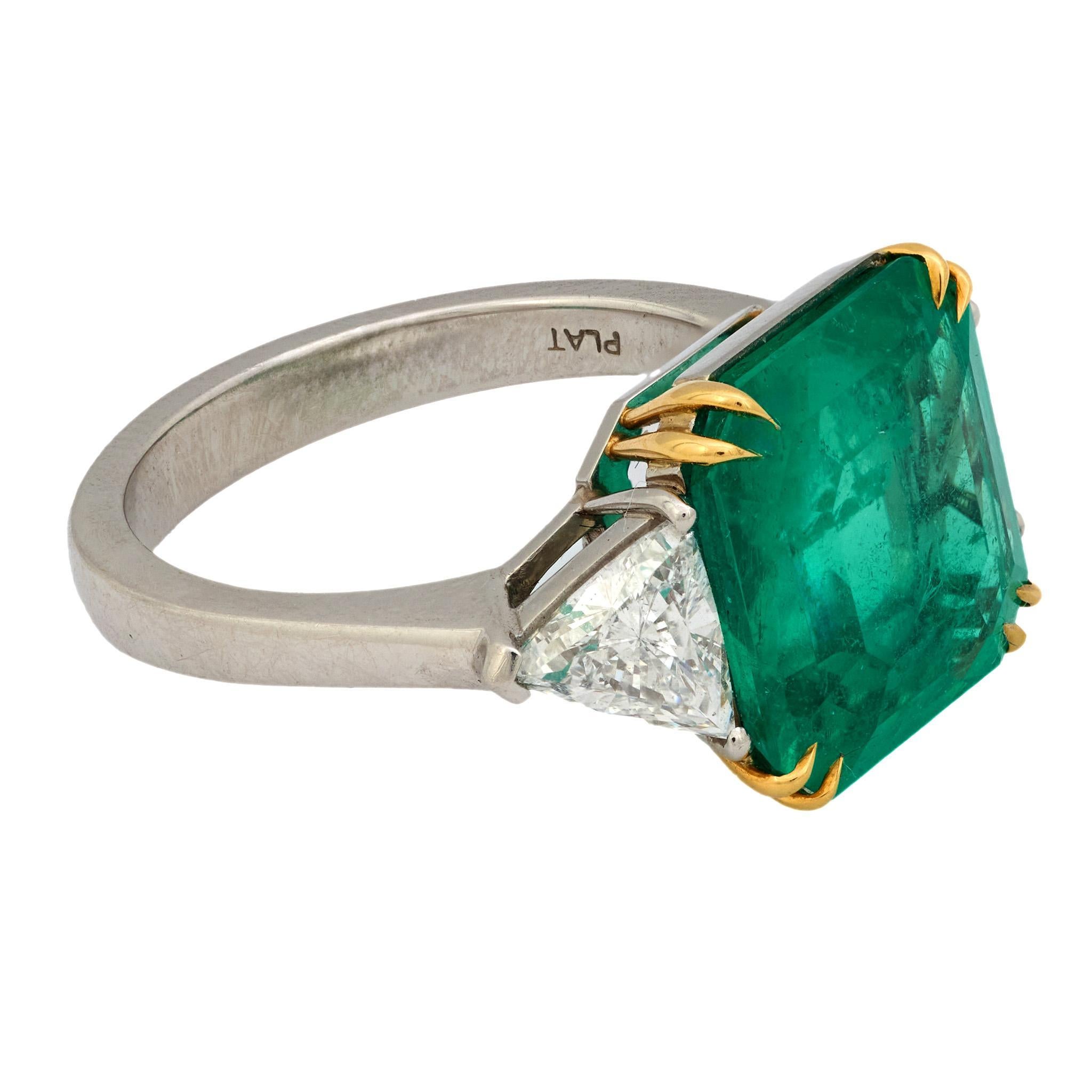 Platinring mit GIA 5.81 Karat kolumbianischem Smaragd und Diamant (Moderne) im Angebot
