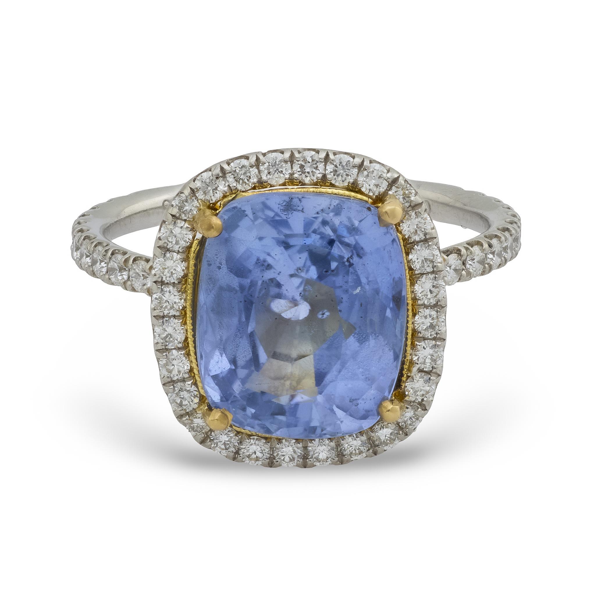 Moderne GIA 5.92 carat Ceylon no heat saphir diamant platine 18k or jaune en vente