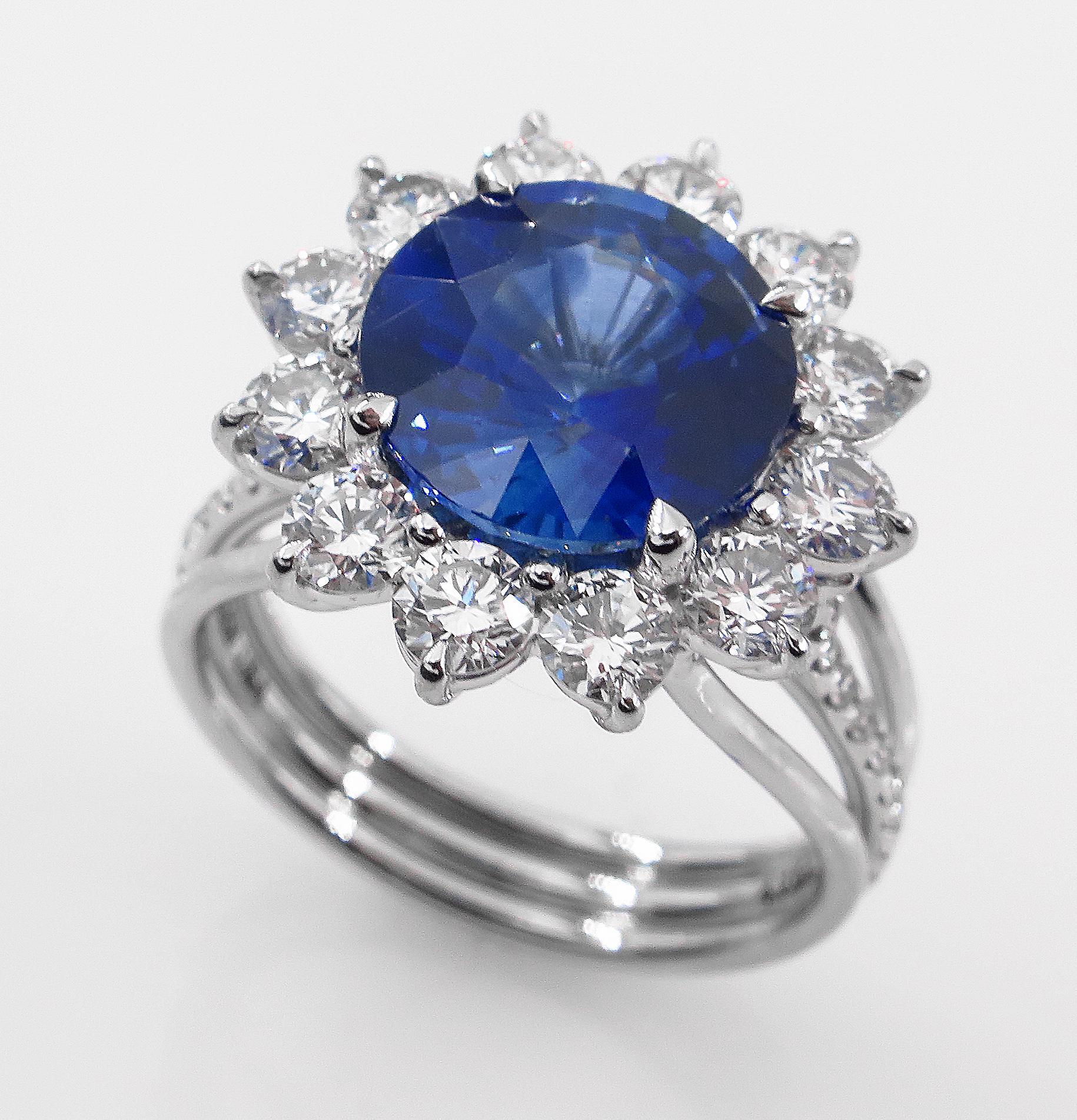 natural royal blue sapphire ceylon