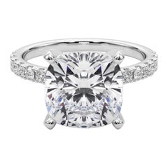 GIA 6.01ct Cushion Solitaire avec Demi-Eternité Bague diamant en or blanc 18K