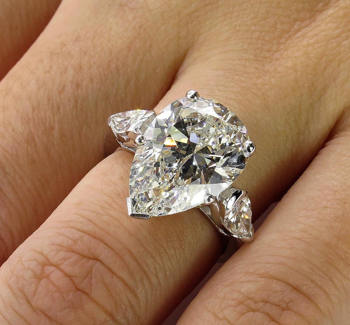 GIA 6.01 Carat Estate Vintage Pear Diamond 3-Stone Wedding Platinum Ring 2