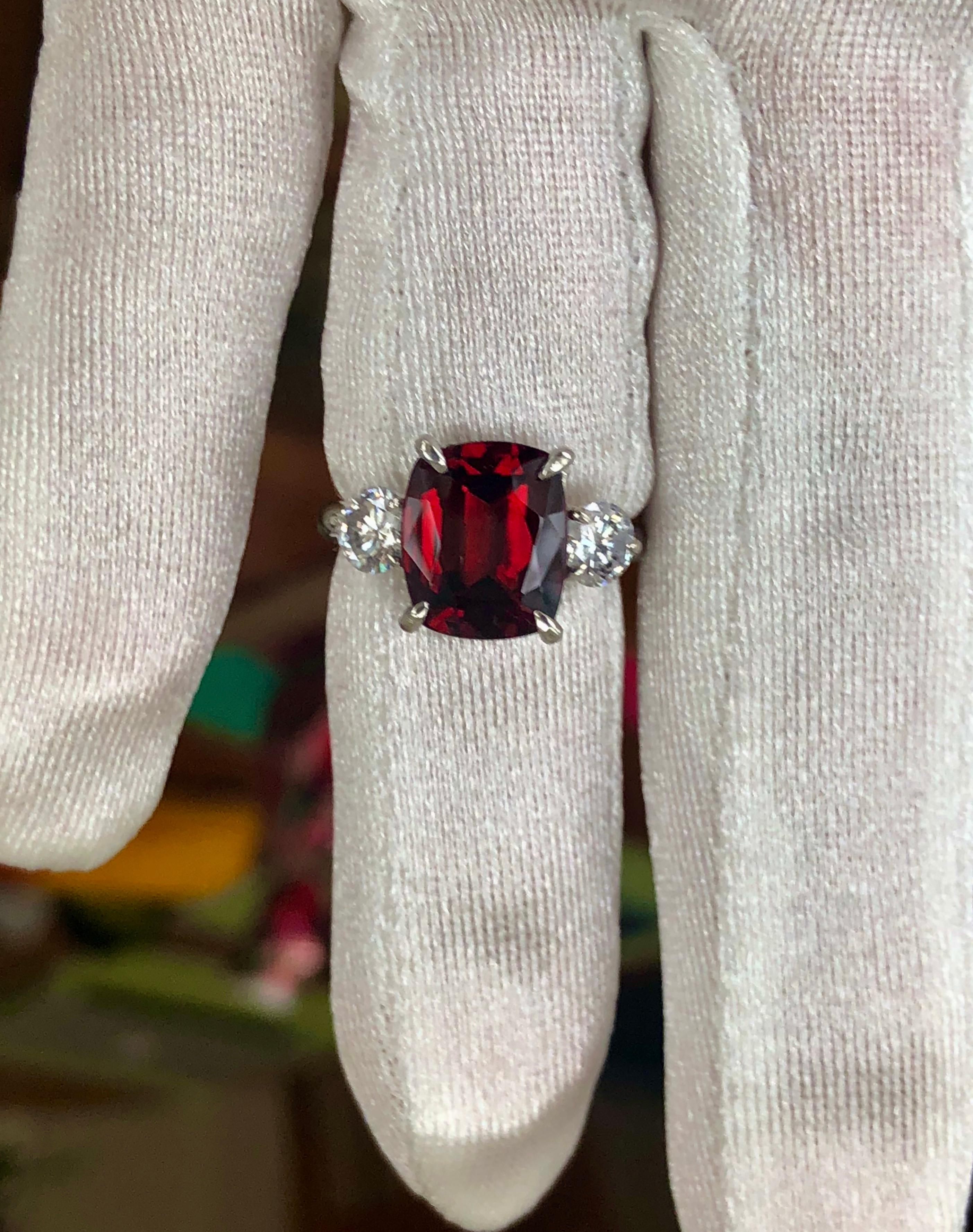 GIA 6.26 Carat Natural No Heat Burma Red Spinel Diamond Engagement Platinum Ring en vente 3