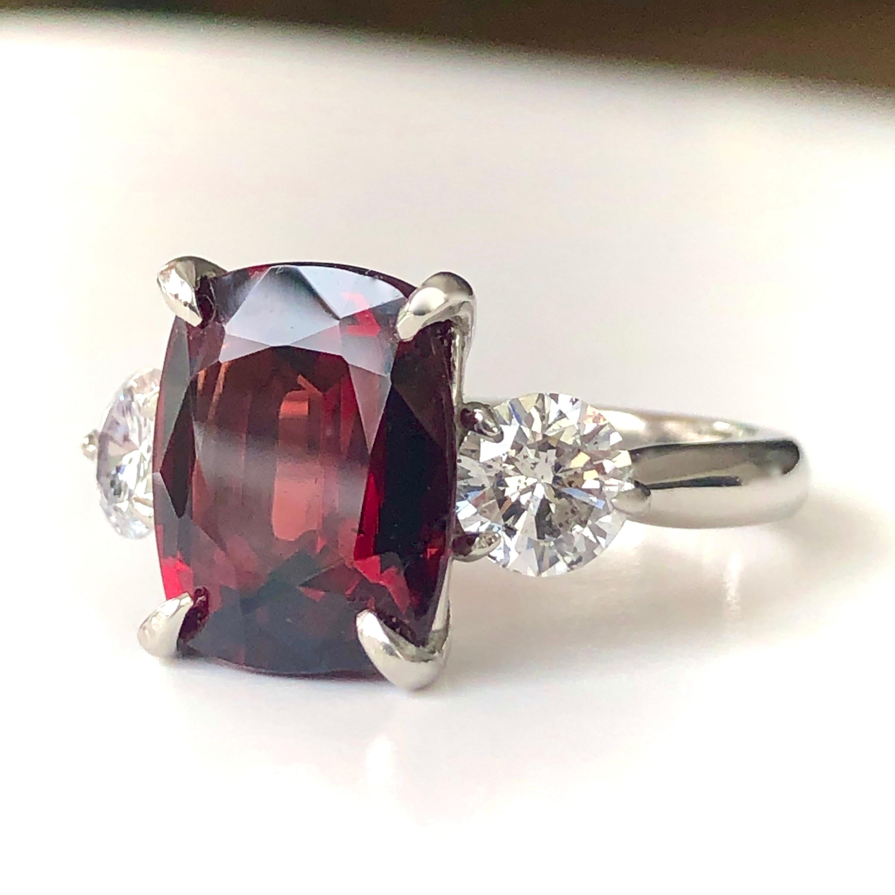 Contemporain GIA 6.26 Carat Natural No Heat Burma Red Spinel Diamond Engagement Platinum Ring en vente