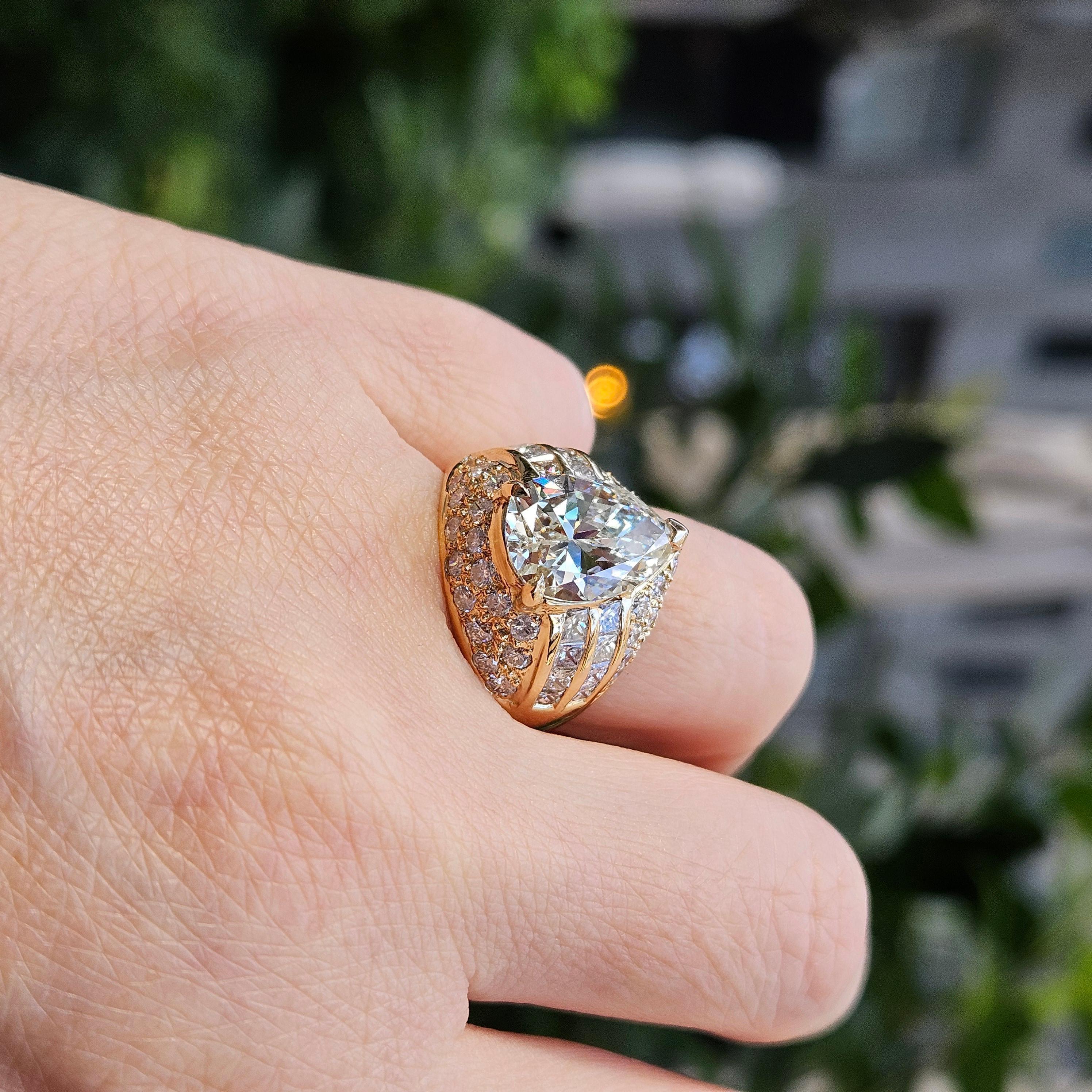 GIA 6.50ct Vintage Pear Diamond Engagement Wedding 18k Yellow Gold Ring For Sale 11