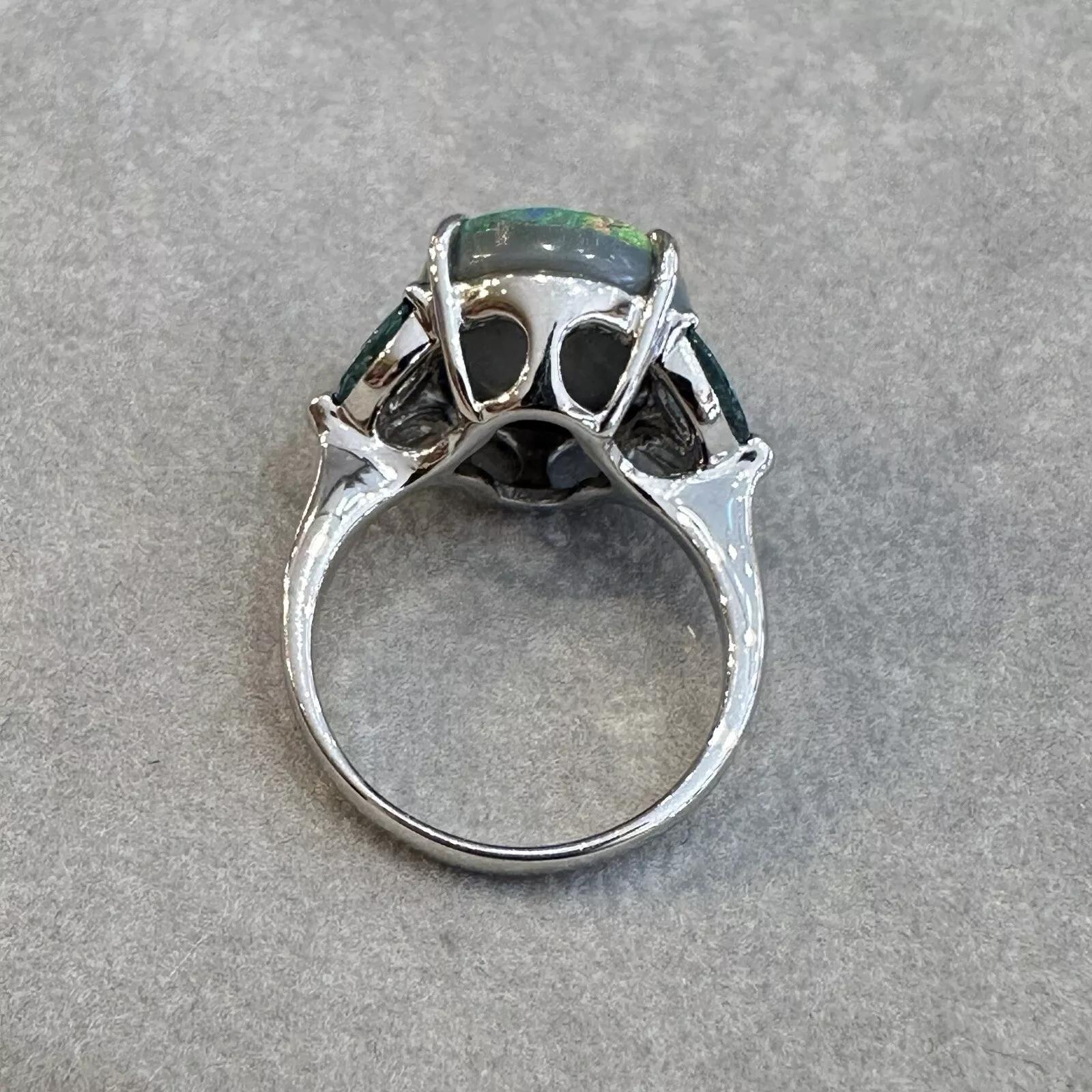 GIA 6.55 carat Black Opal and Aquamarine Ring in Platinum For Sale 1