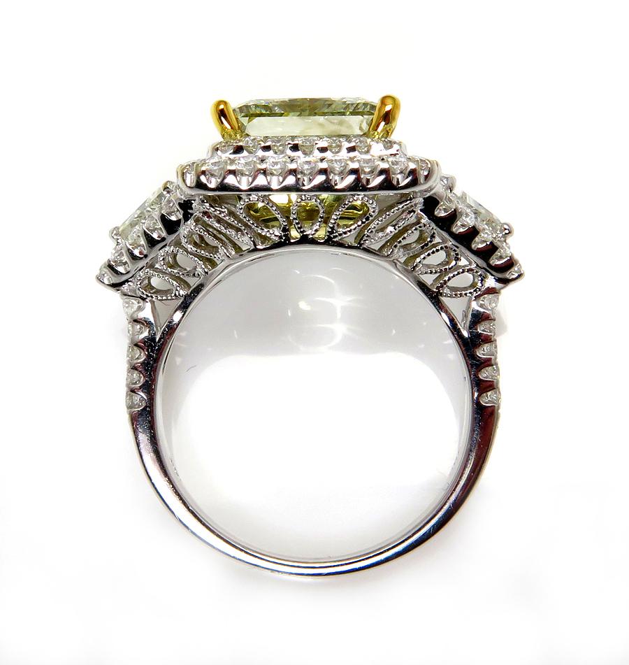 Women's GIA 6.81 Carat Fancy Green Yellow Princess Cut Diamond Engagement Wedding Ring