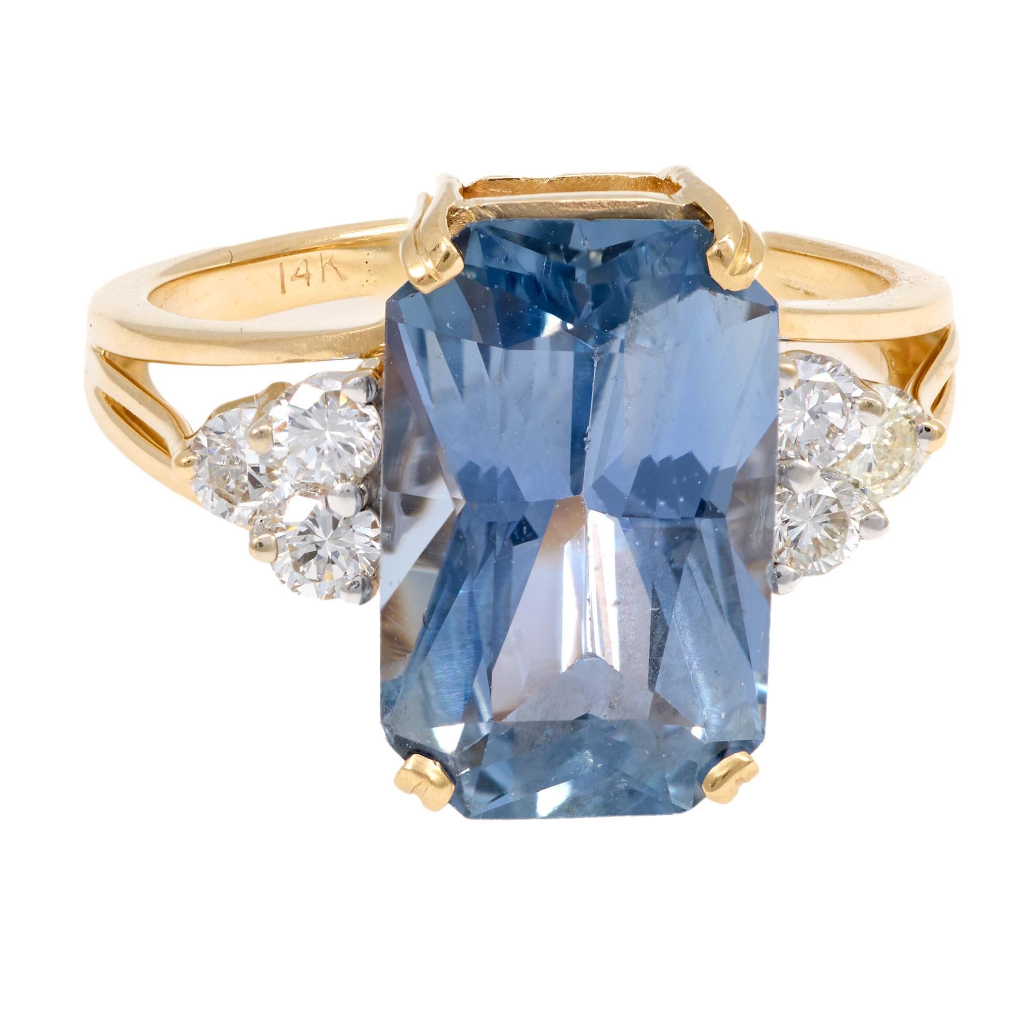 Modern GIA 6.83 carat Ceylon sapphire diamond 14k yellow gold ring For Sale