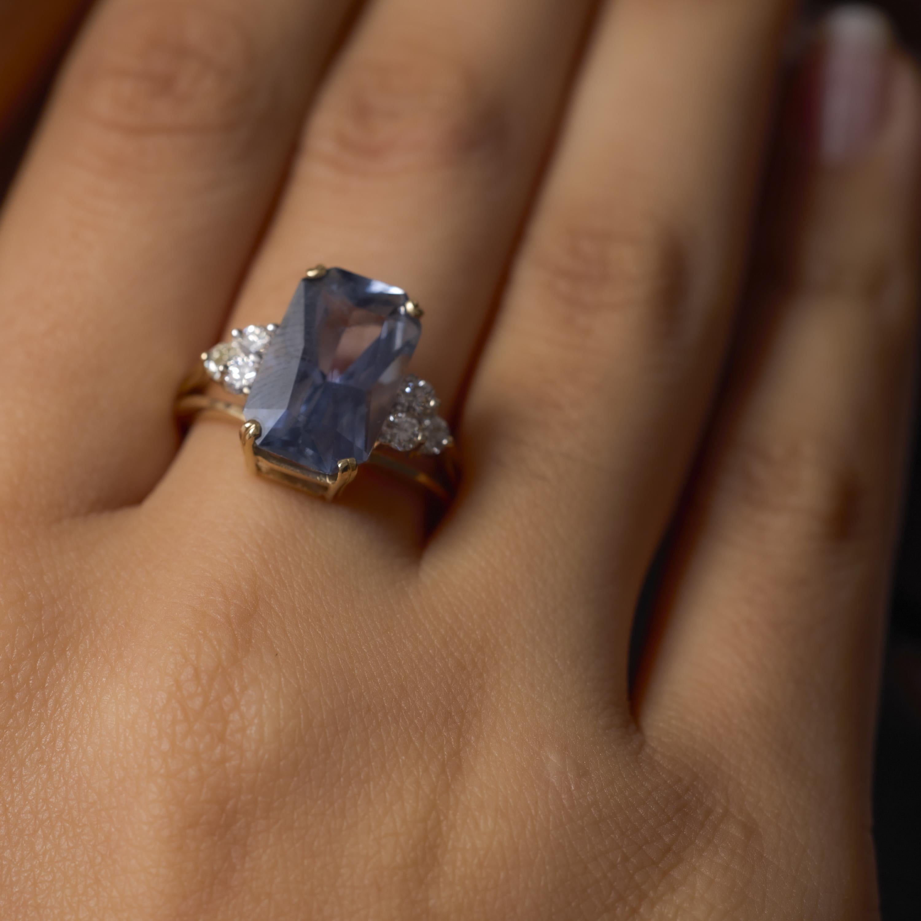 Brilliant Cut GIA 6.83 carat Ceylon sapphire diamond 14k yellow gold ring For Sale