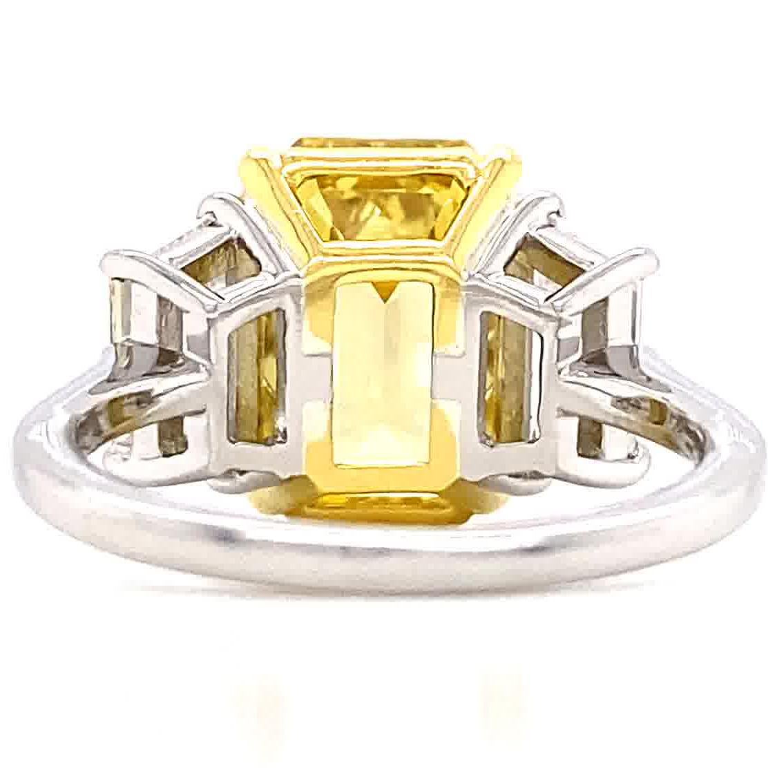  GIA 7. 01 Carat Vivid Fancy Yellow Diamond Engagement Ring In New Condition In Beverly Hills, CA