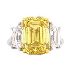  GIA 7. 01 Carat Vivid Fancy Yellow Diamond Engagement Ring