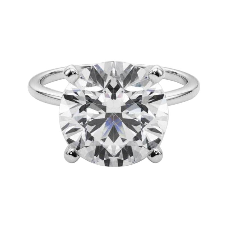 GIA 7,01ct Anello con diamante rotondo a fascia sottile con solitario incastonato in oro bianco 18 carati