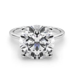 GIA Anillo de diamantes de oro blanco de 18 quilates con solitario engastado y banda estrecha redonda de 7,02 quilates