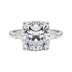 GIA Anillo de diamantes de oro blanco de 18 quilates con tres piedras cónicas en forma de baguette y cojín de 7,03 ct