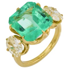 GIA 7,14 Karat kolumbianischer Smaragd-Diamant-Cocktailring aus 18 Karat Gelbgold