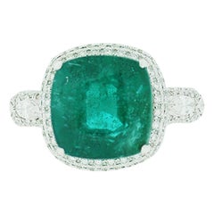 GIA 7.30 Carat Emerald and Diamond Solitaire Ring Total 8.80 Carat