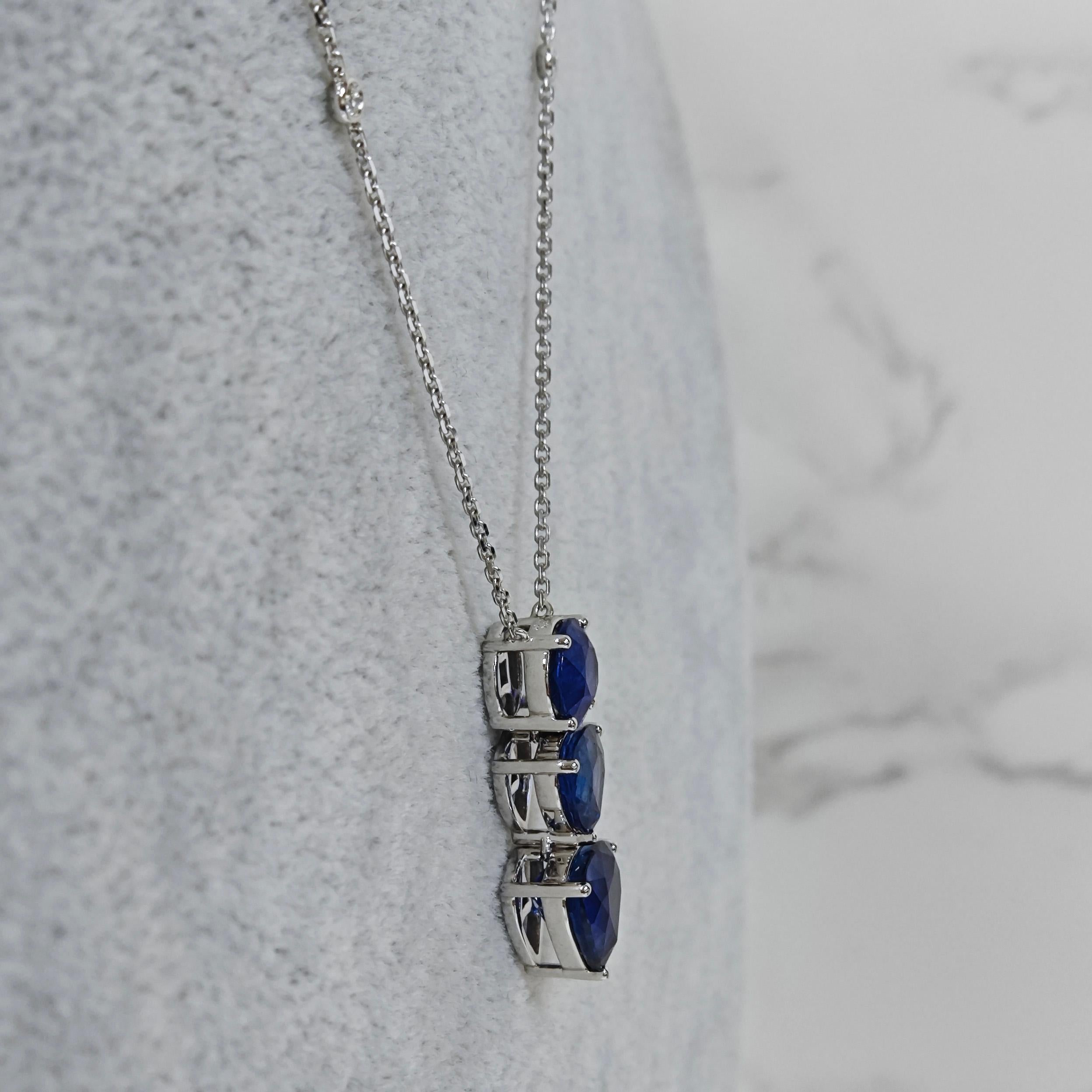 Taglio misto GIA Collana in oro bianco con zaffiro e diamante da 7,40 carati in vendita