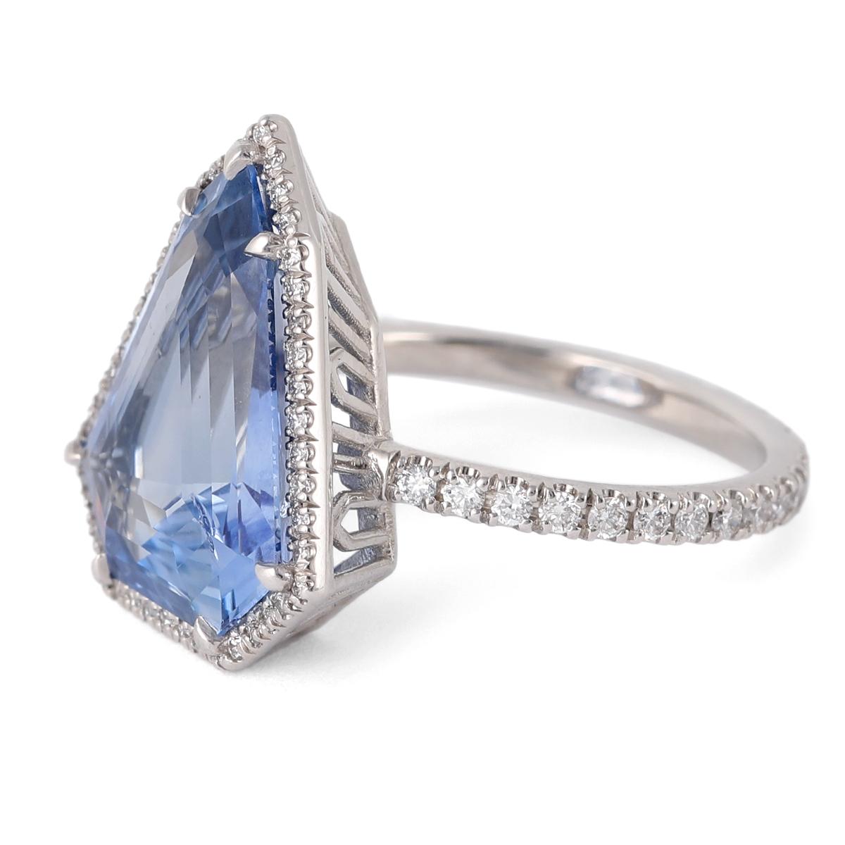 Women's or Men's GIA 7.41 Carats Ceylon Sapphire Diamond Platinum Ring